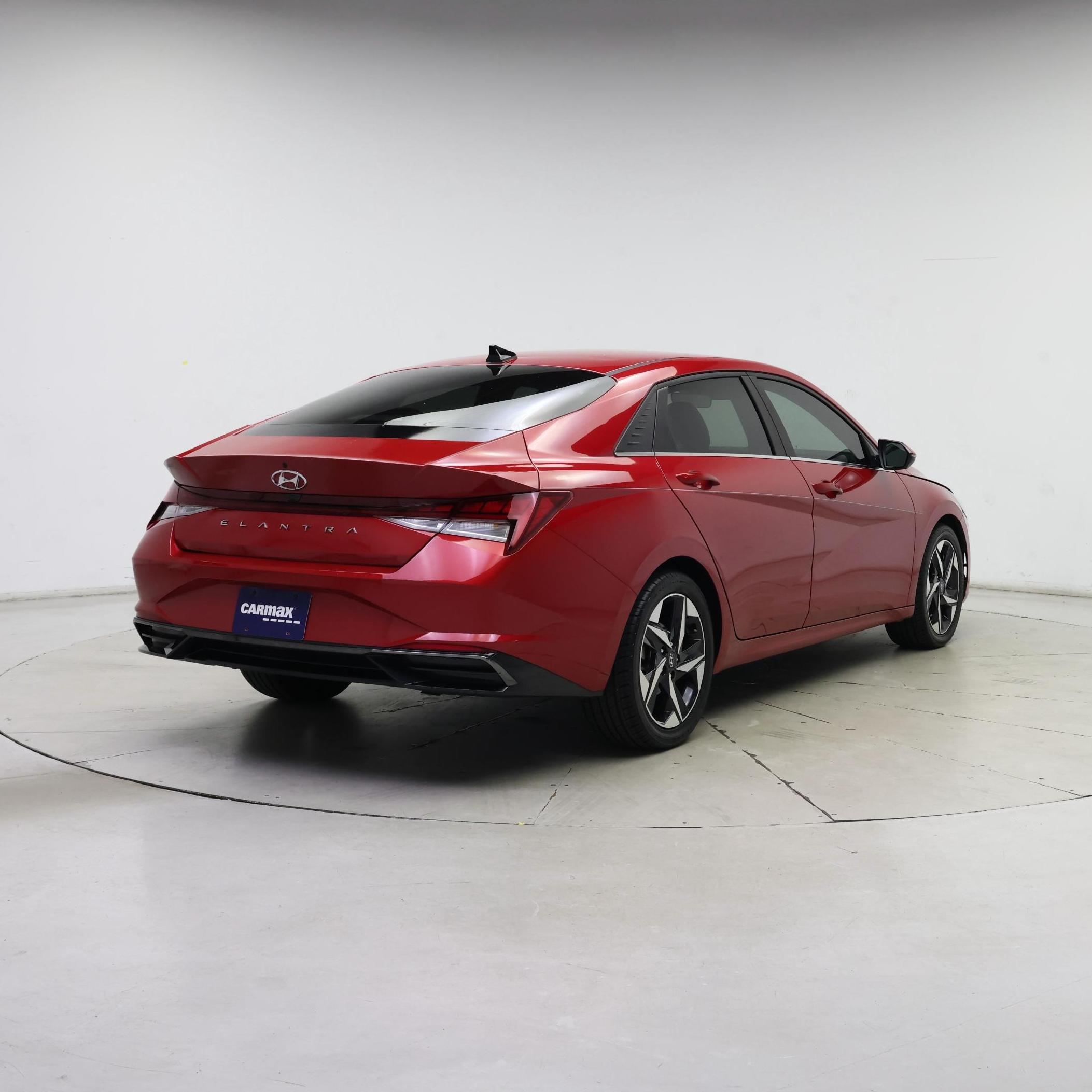 Thumbnail: 2021 Hyundai Elantra - 8