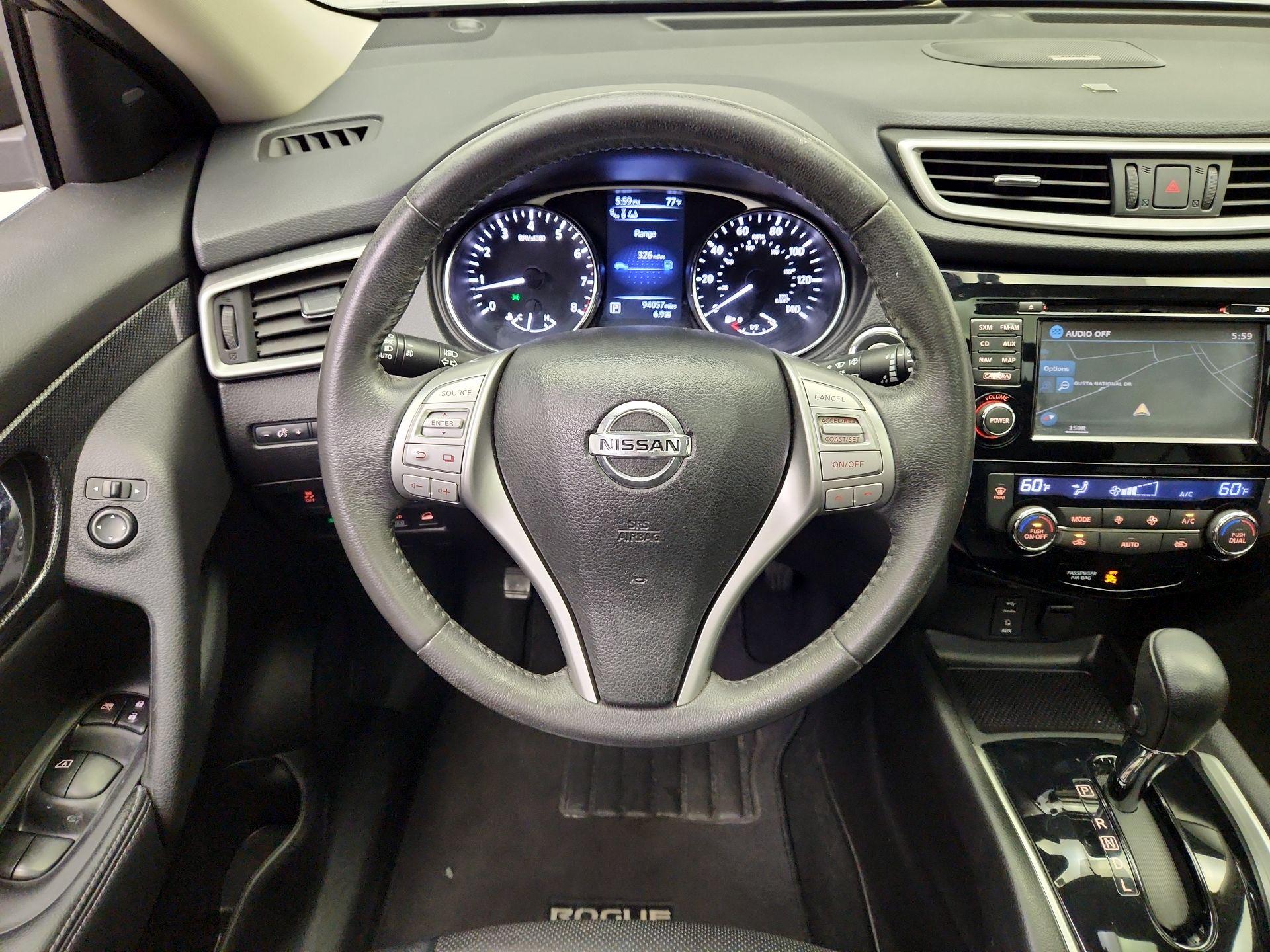 Thumbnail: 2015 Nissan Rogue - 10