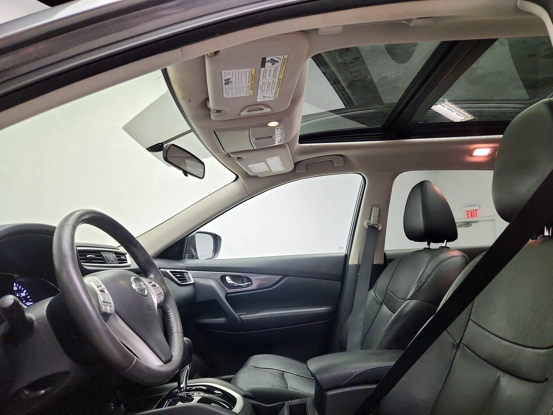 Thumbnail: 2015 Nissan Rogue - 20