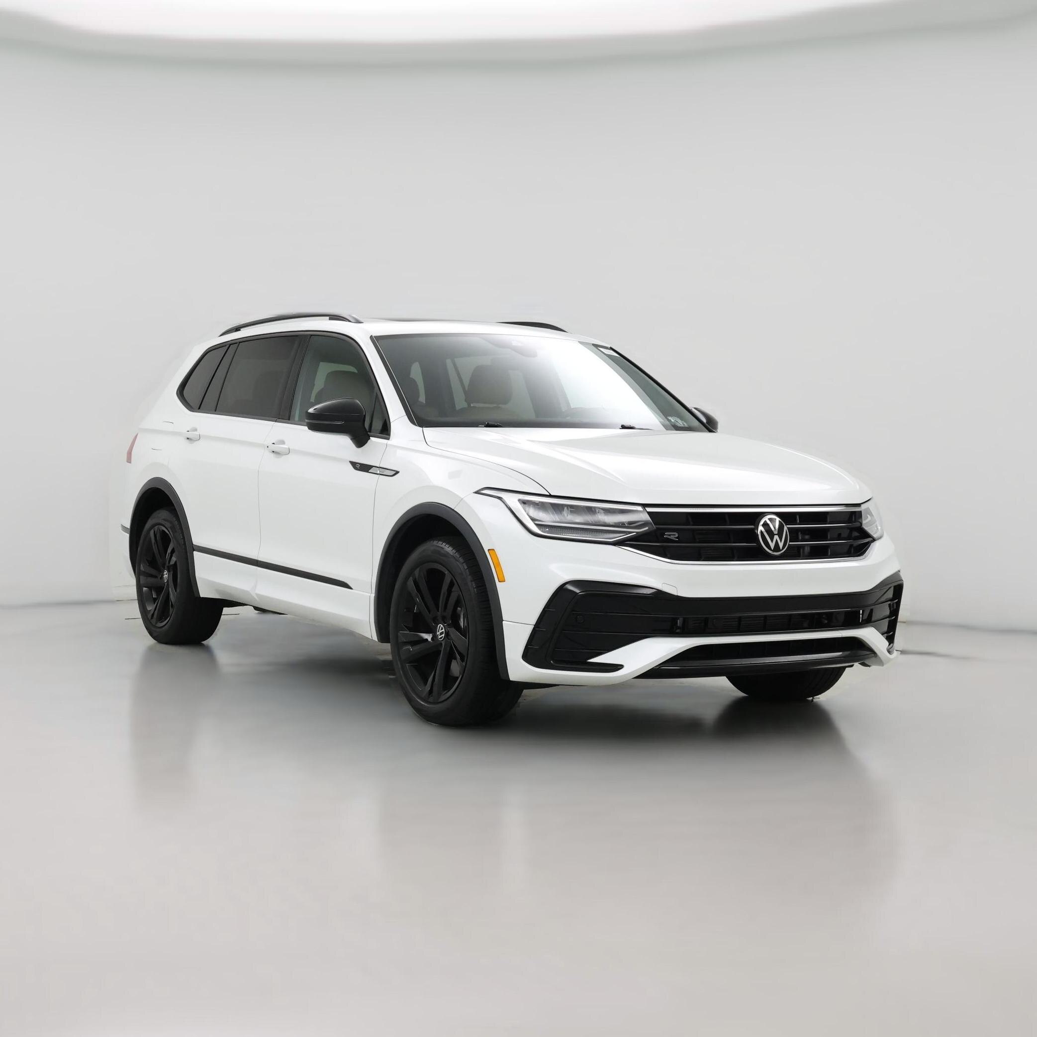 Thumbnail: 2023 Volkswagen Tiguan - 1