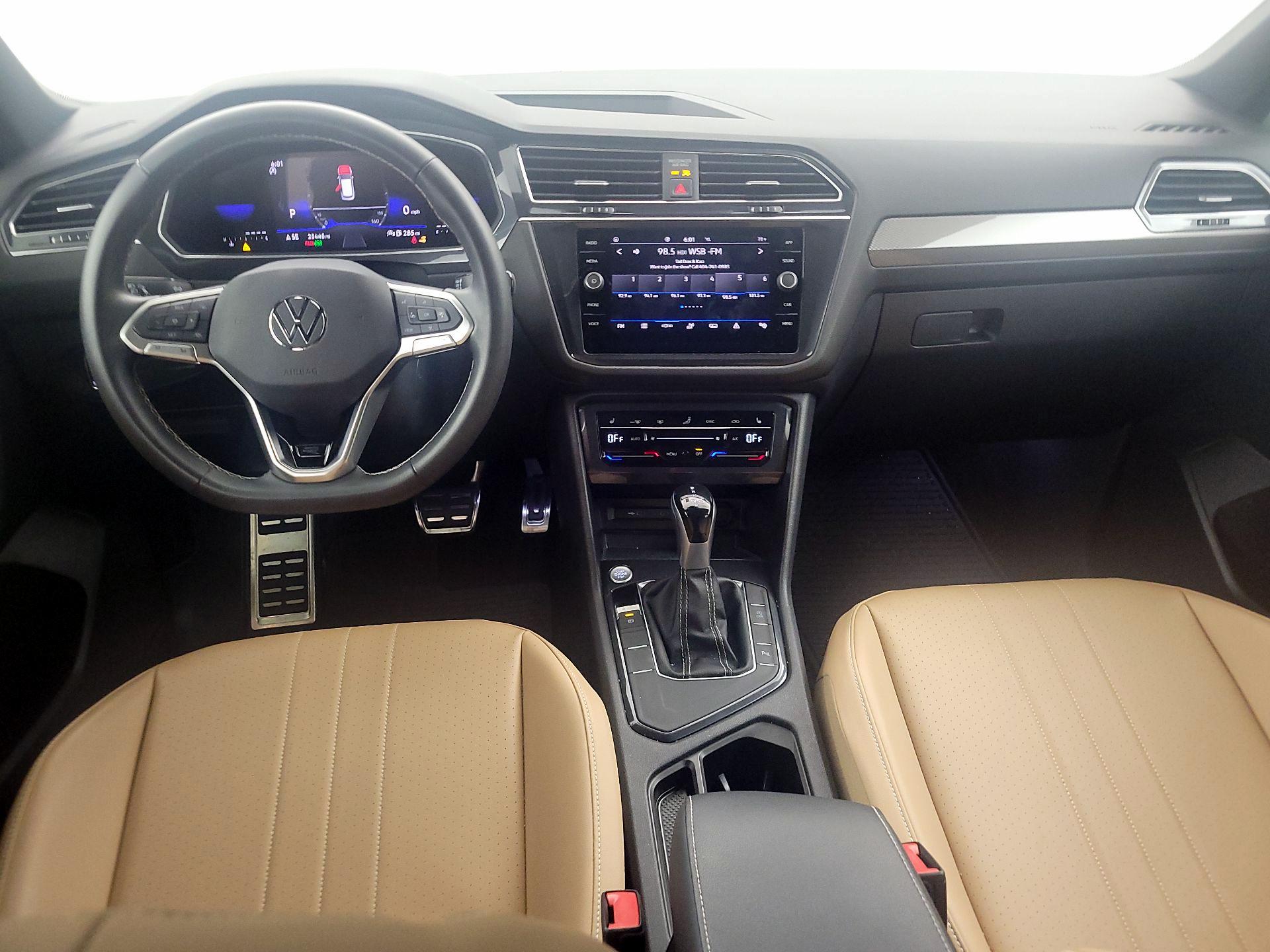 Thumbnail: 2023 Volkswagen Tiguan - 9