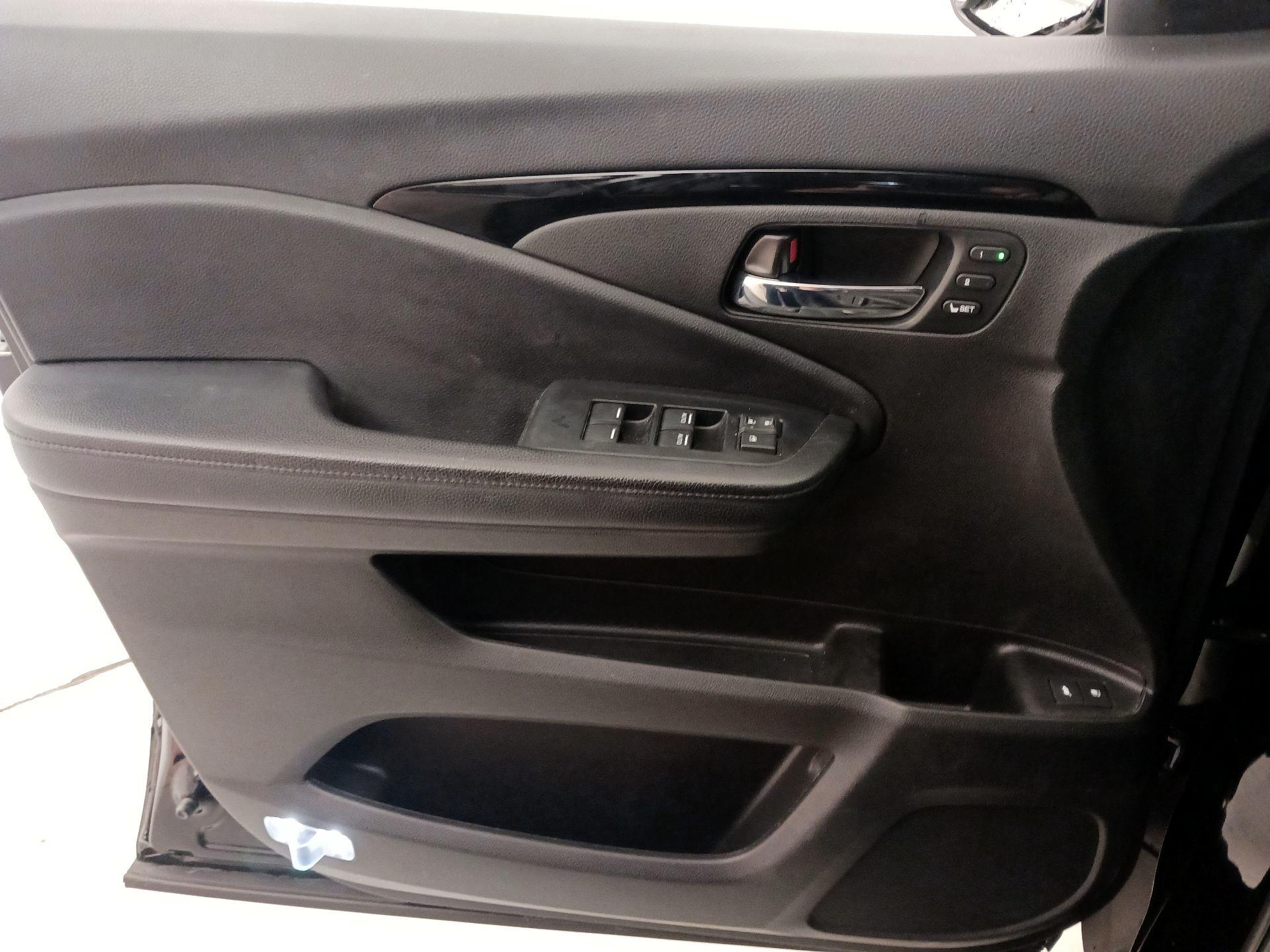 Thumbnail: 2021 Honda Pilot - 12
