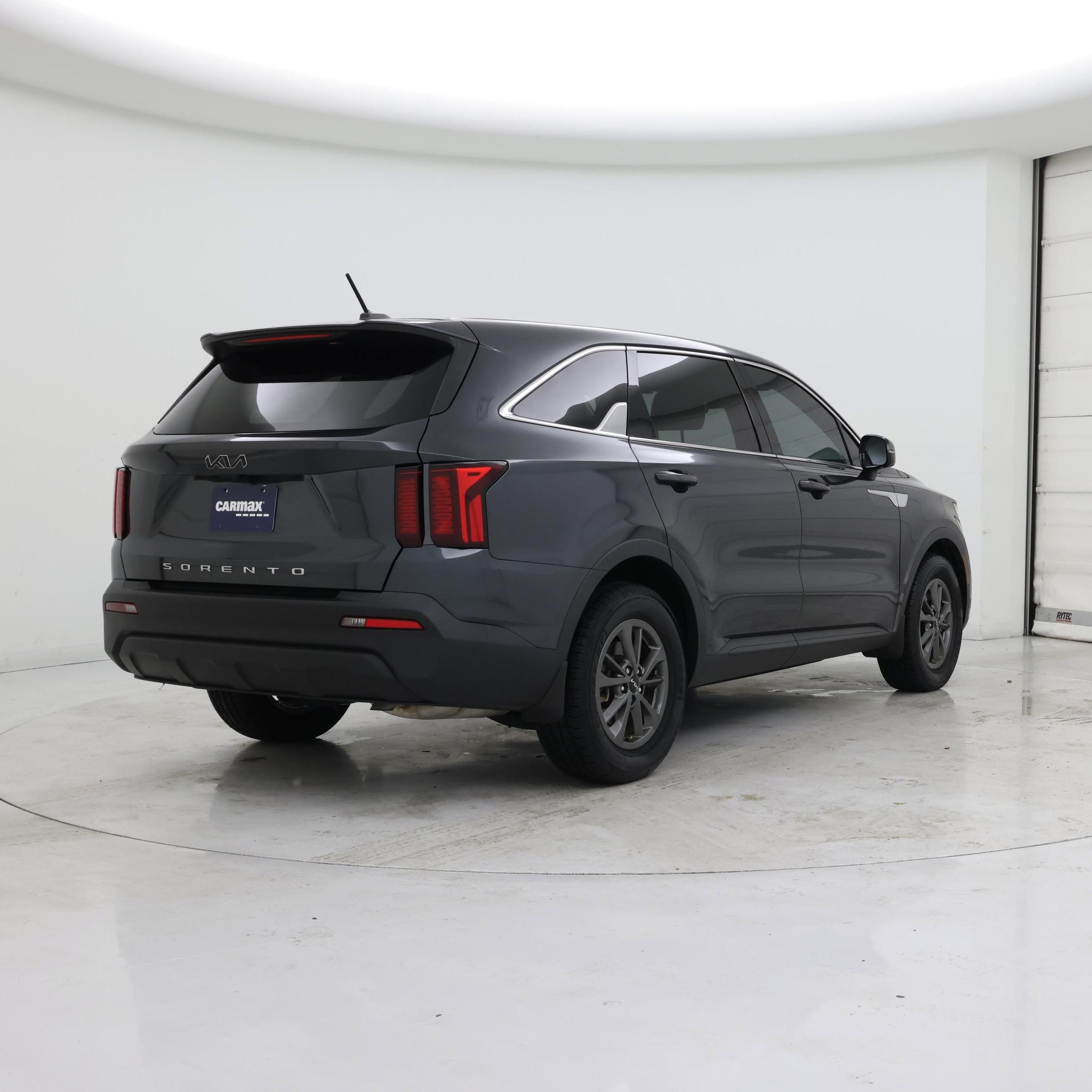 Thumbnail: 2022 Kia Sorento - 8