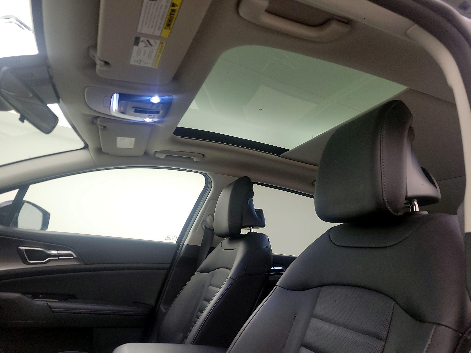 Thumbnail: 2023 Kia Sportage - 20