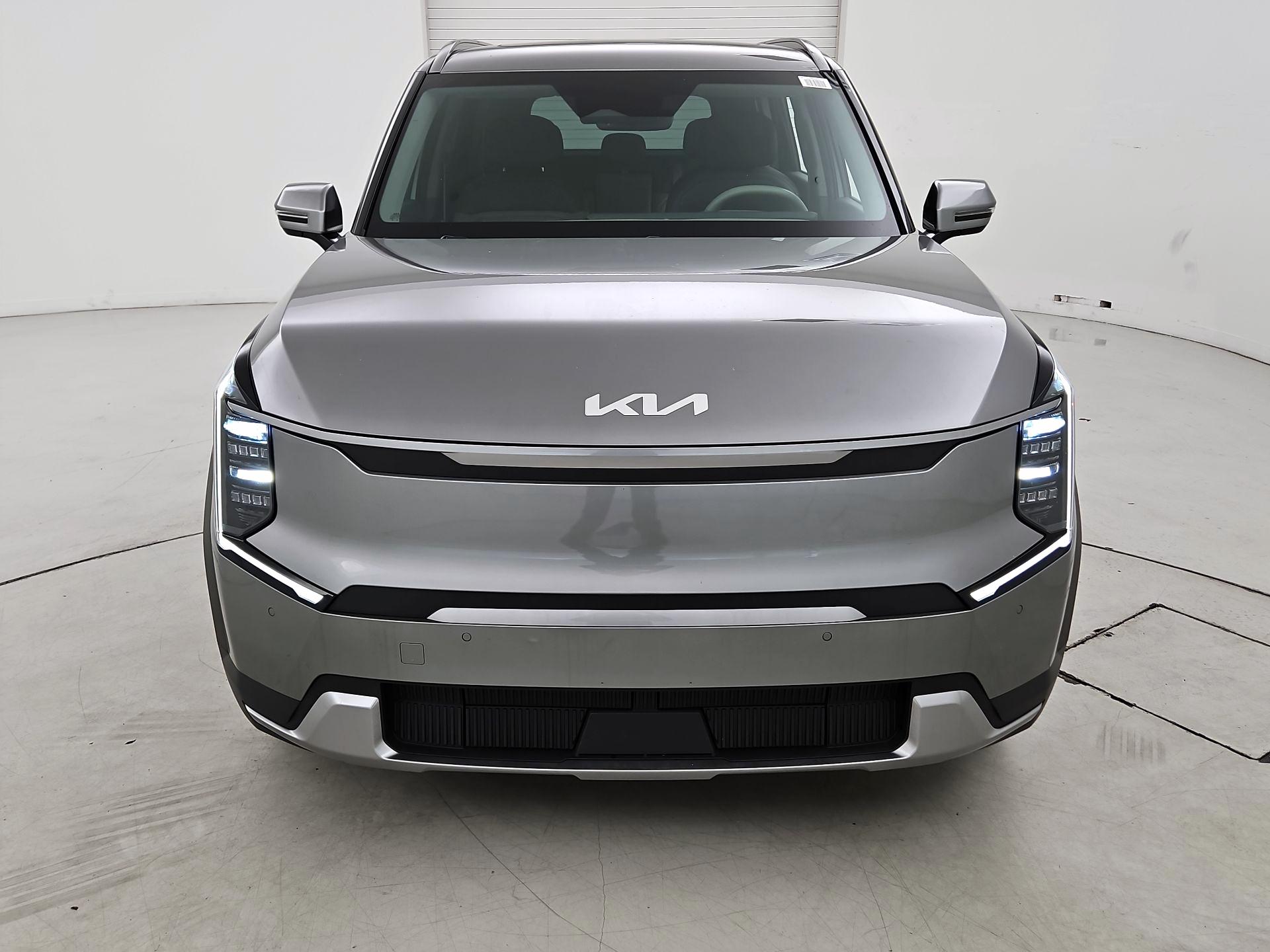 Thumbnail: 2024 Kia EV9 - 2