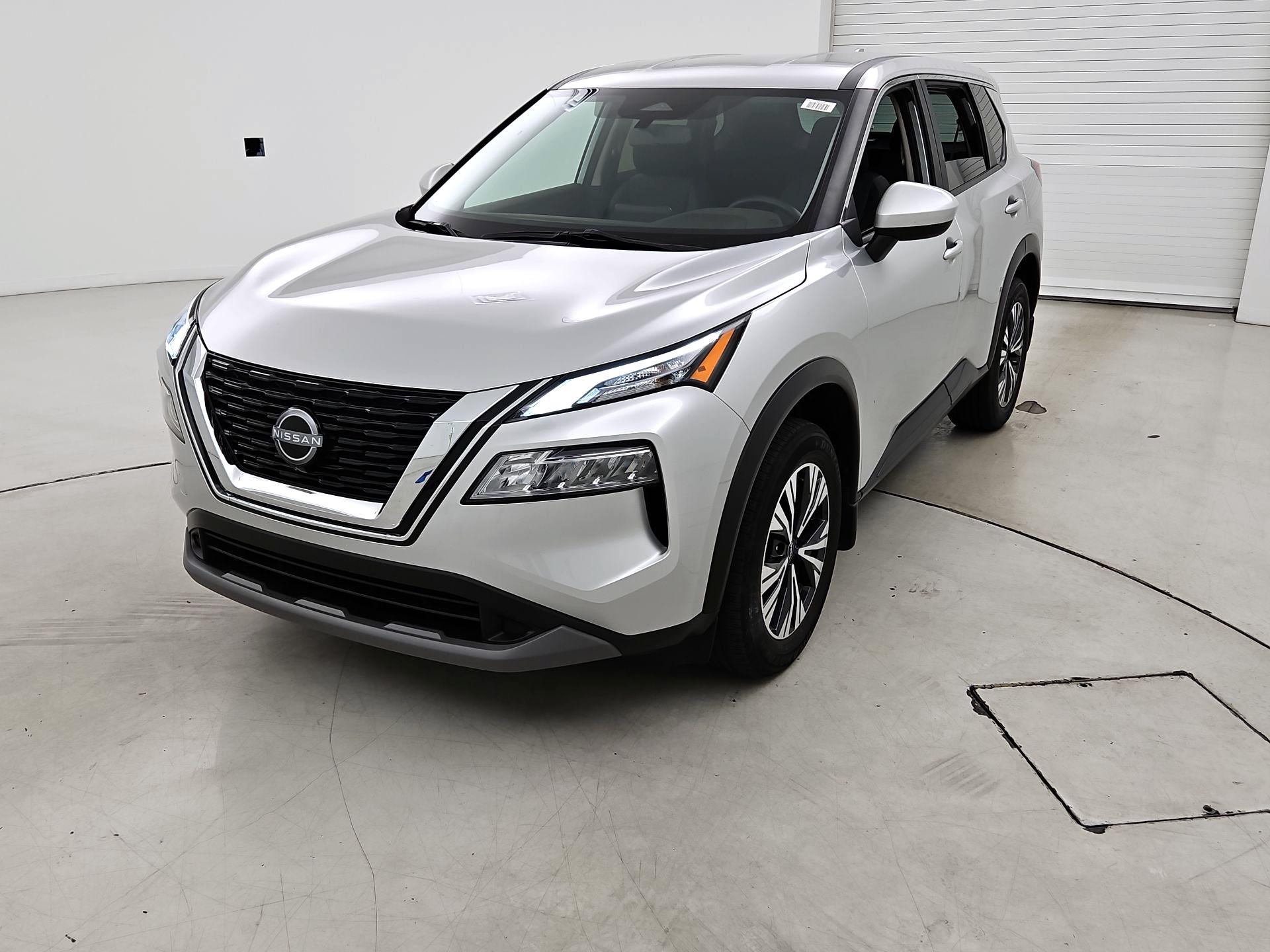 Thumbnail: 2023 Nissan Rogue - 3