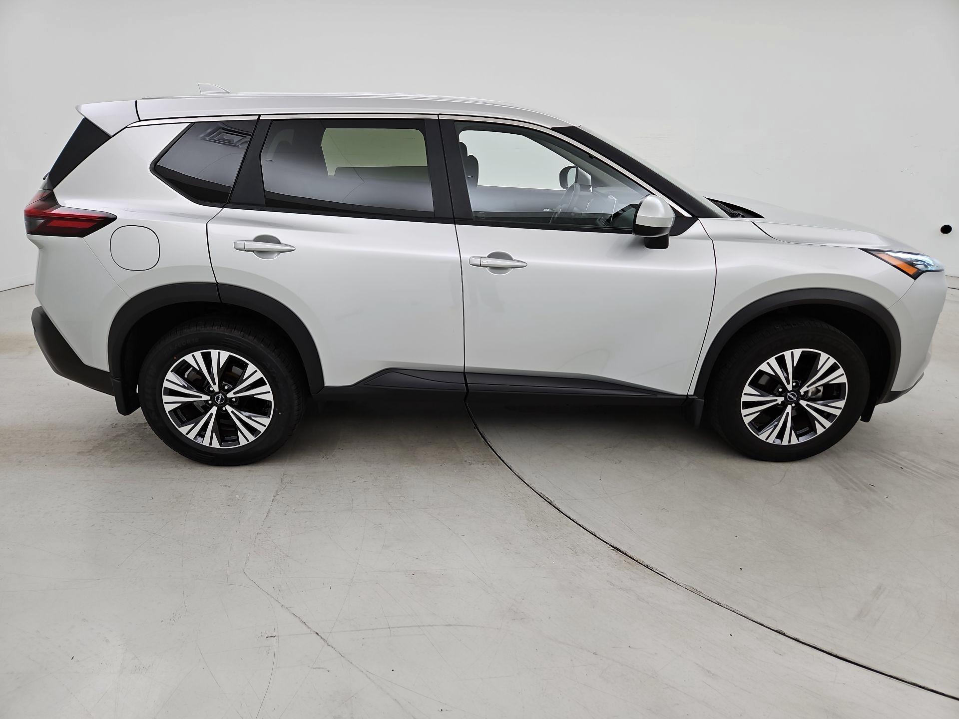 Thumbnail: 2023 Nissan Rogue - 4