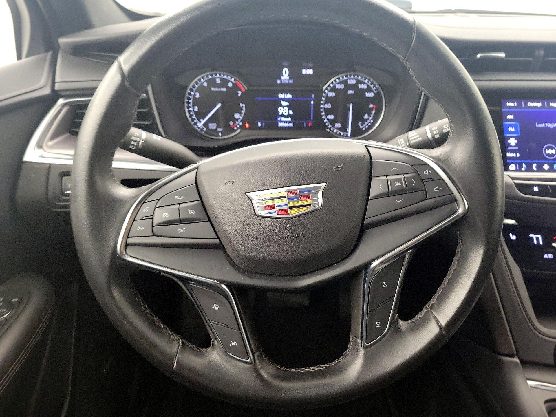 Thumbnail: 2023 Cadillac XT5 - 10