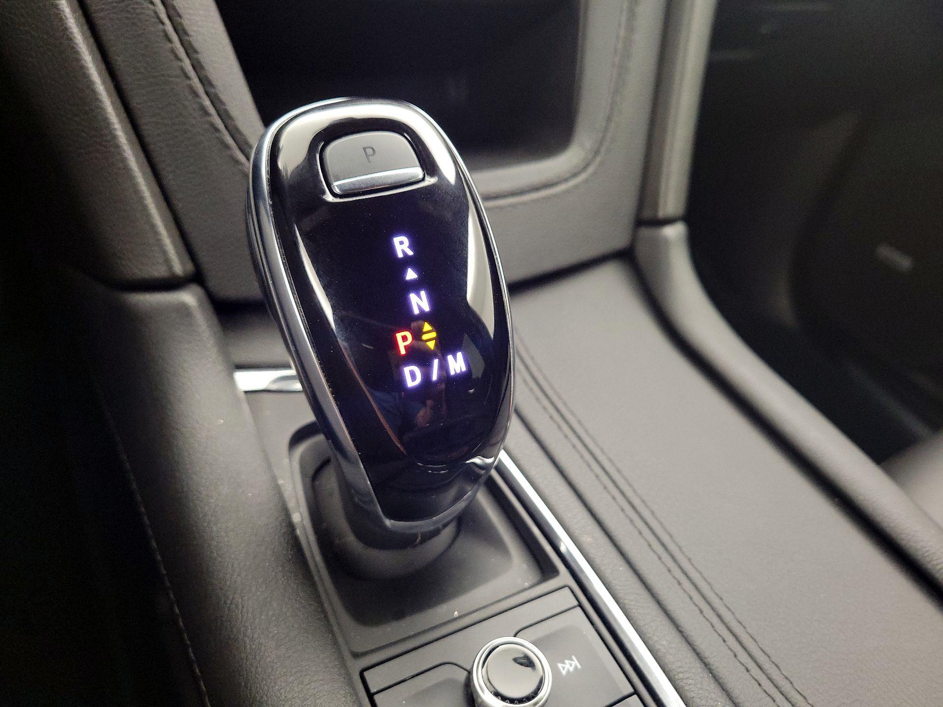 Thumbnail: 2023 Cadillac XT5 - 17