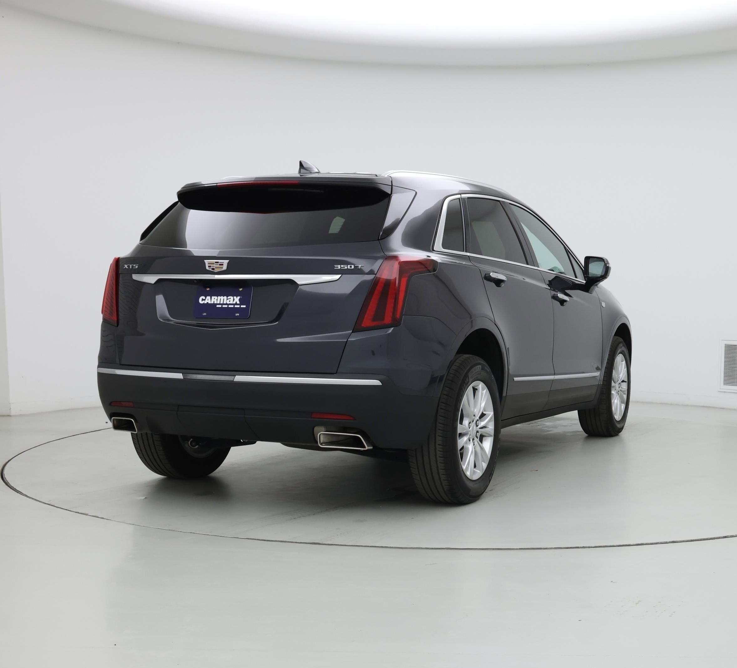 Thumbnail: 2023 Cadillac XT5 - 8