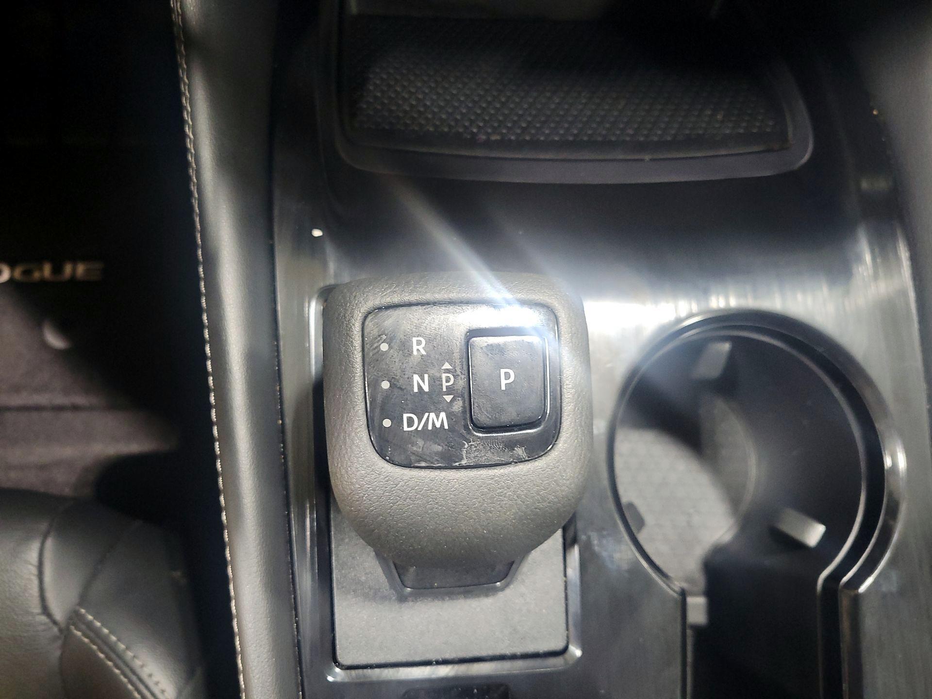 Thumbnail: 2023 Nissan Rogue - 16
