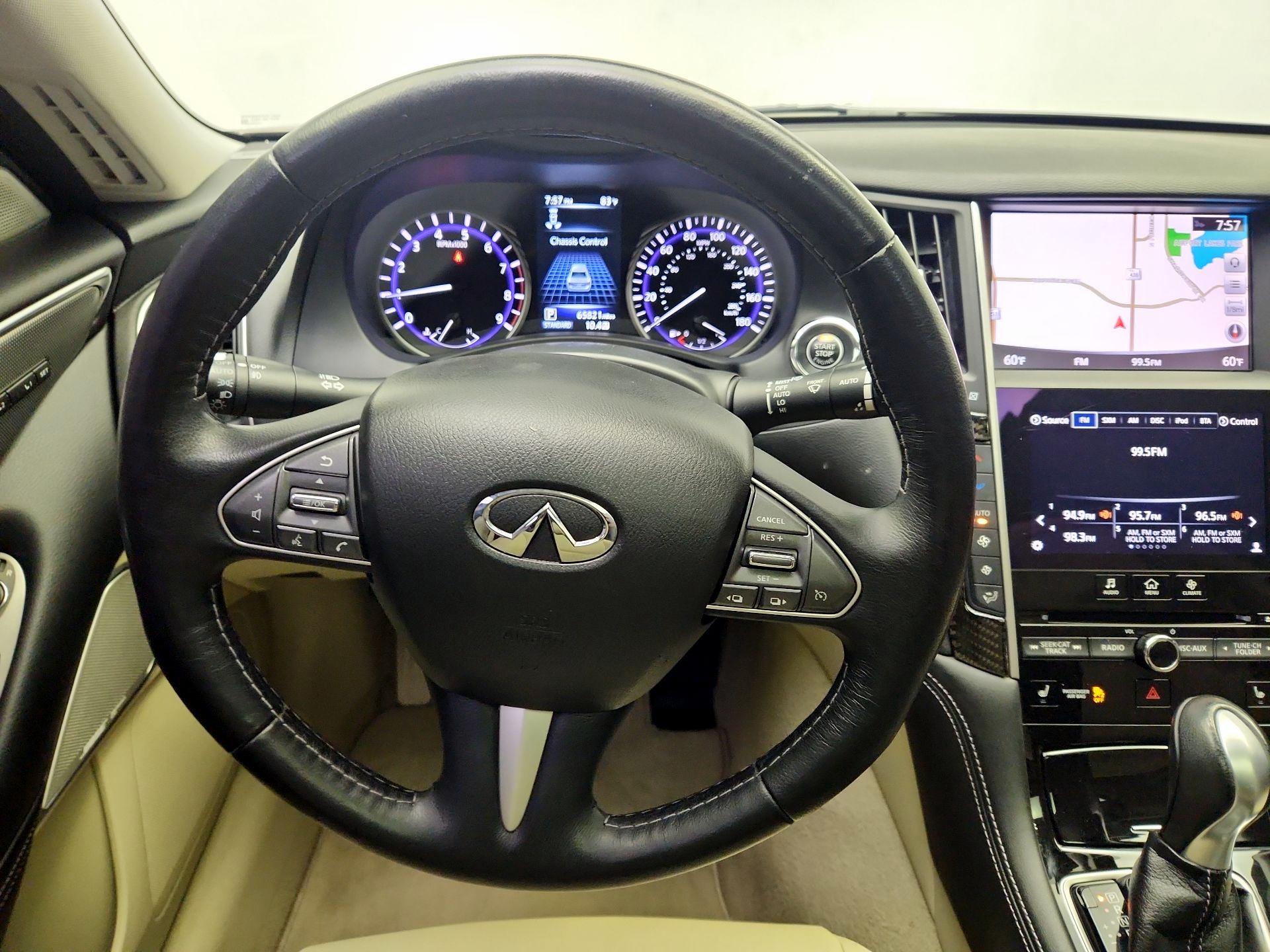 Thumbnail: 2017 INFINITI Q50 - 10