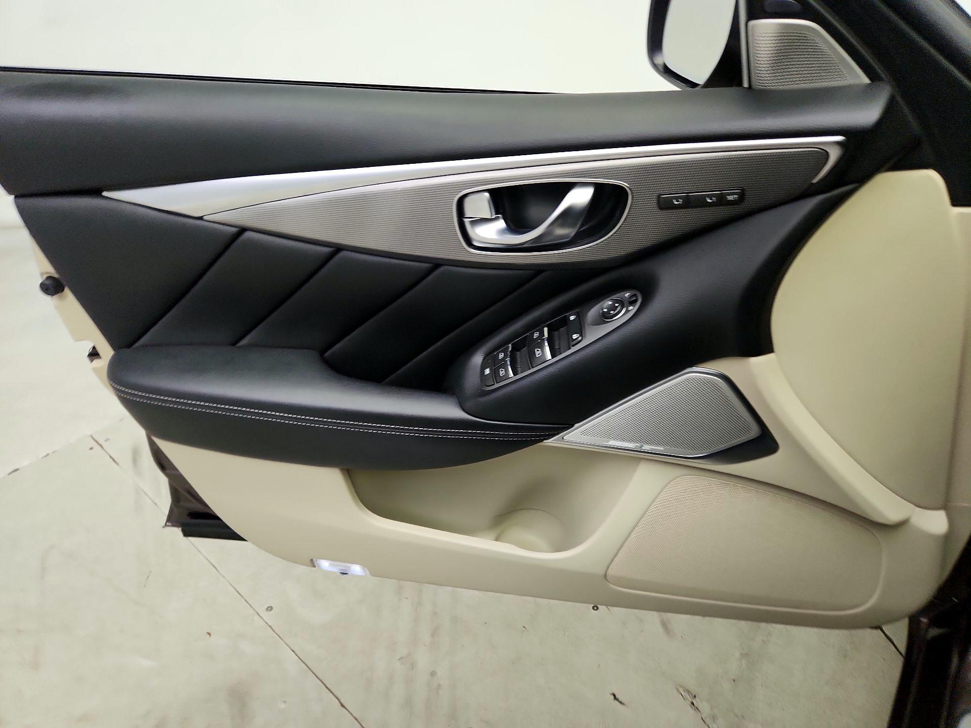 Thumbnail: 2017 INFINITI Q50 - 12
