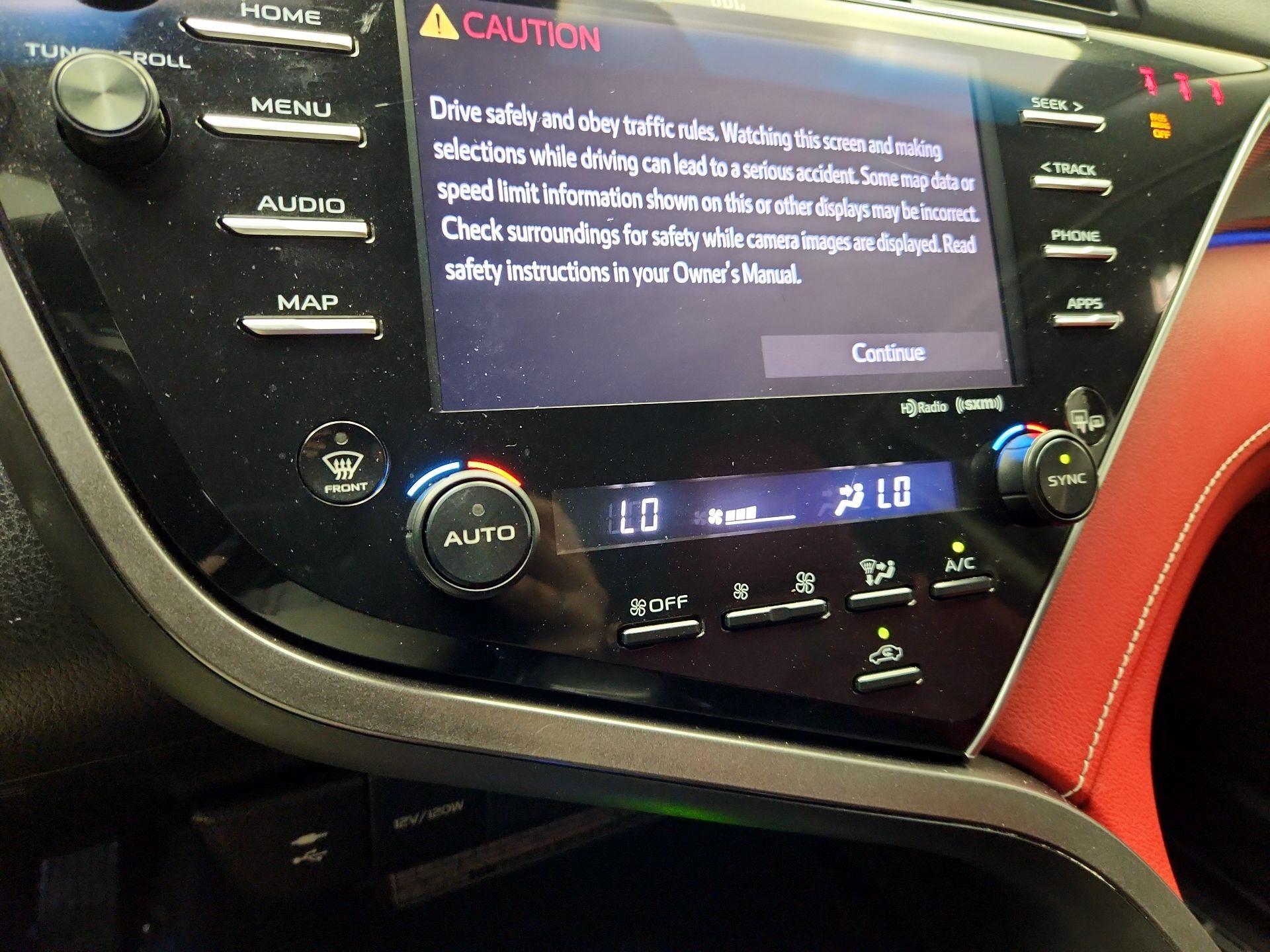 Thumbnail: 2018 Toyota Camry - 17