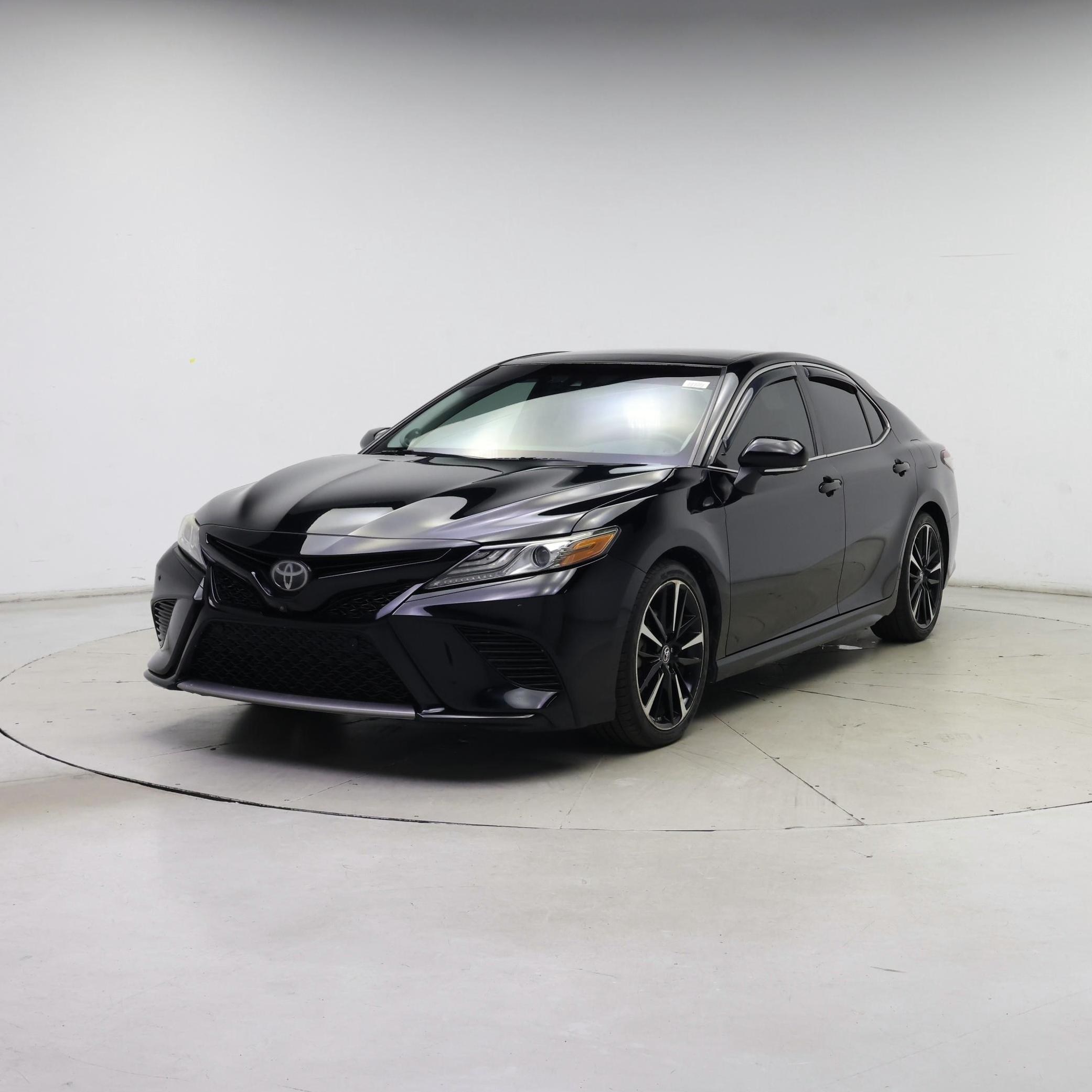 Thumbnail: 2018 Toyota Camry - 4