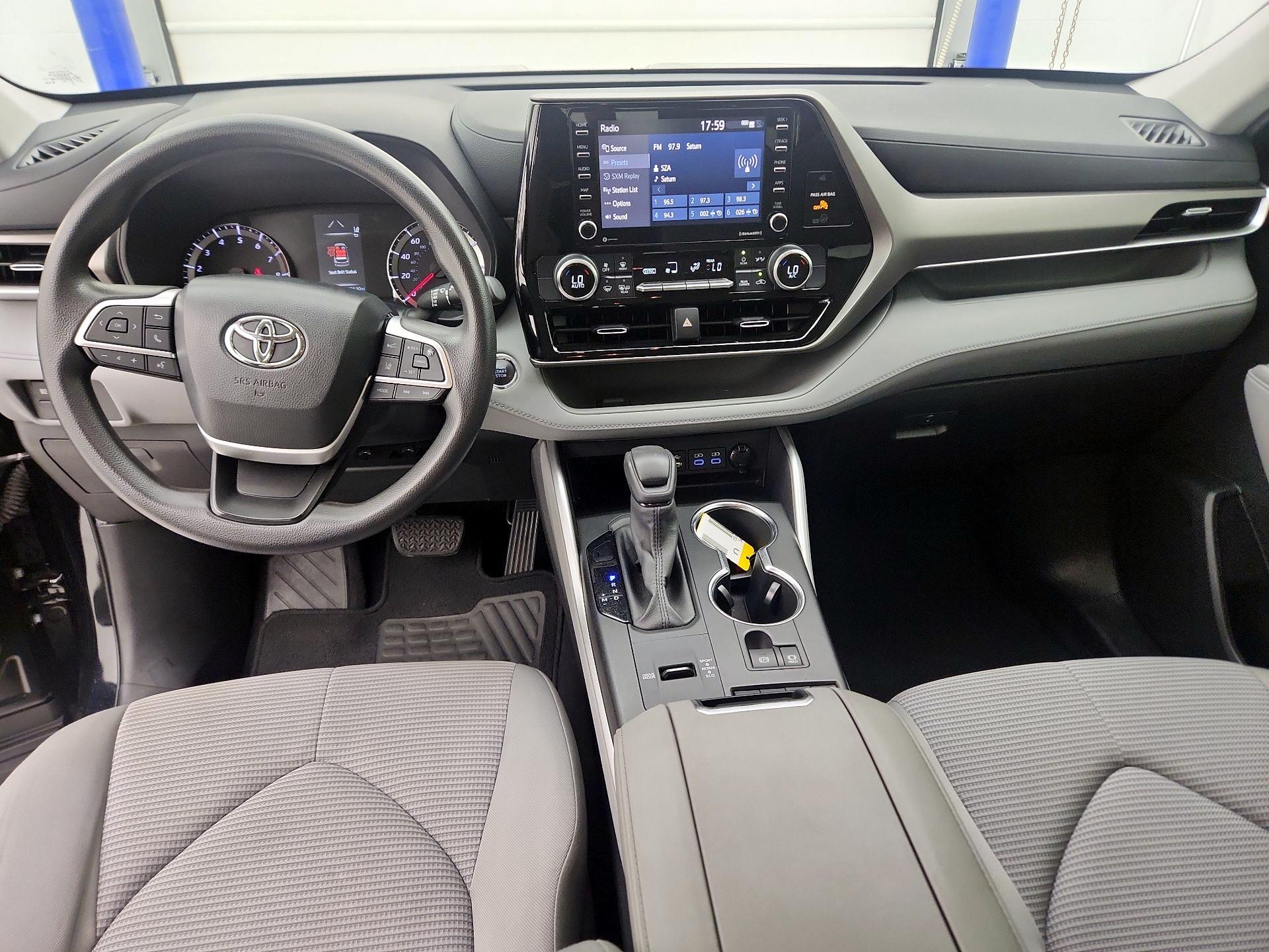 Thumbnail: 2022 Toyota Highlander - 9