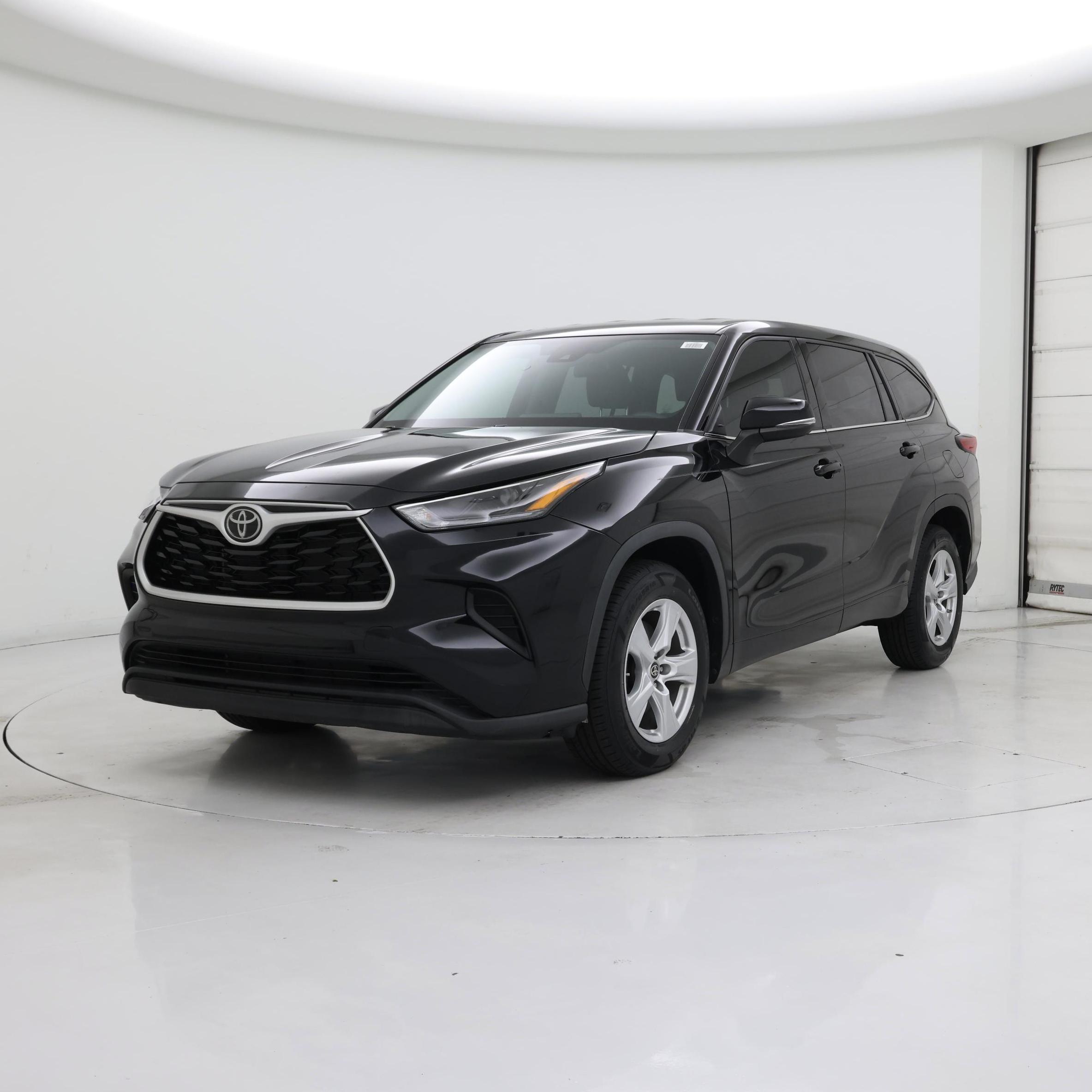 Thumbnail: 2022 Toyota Highlander - 4