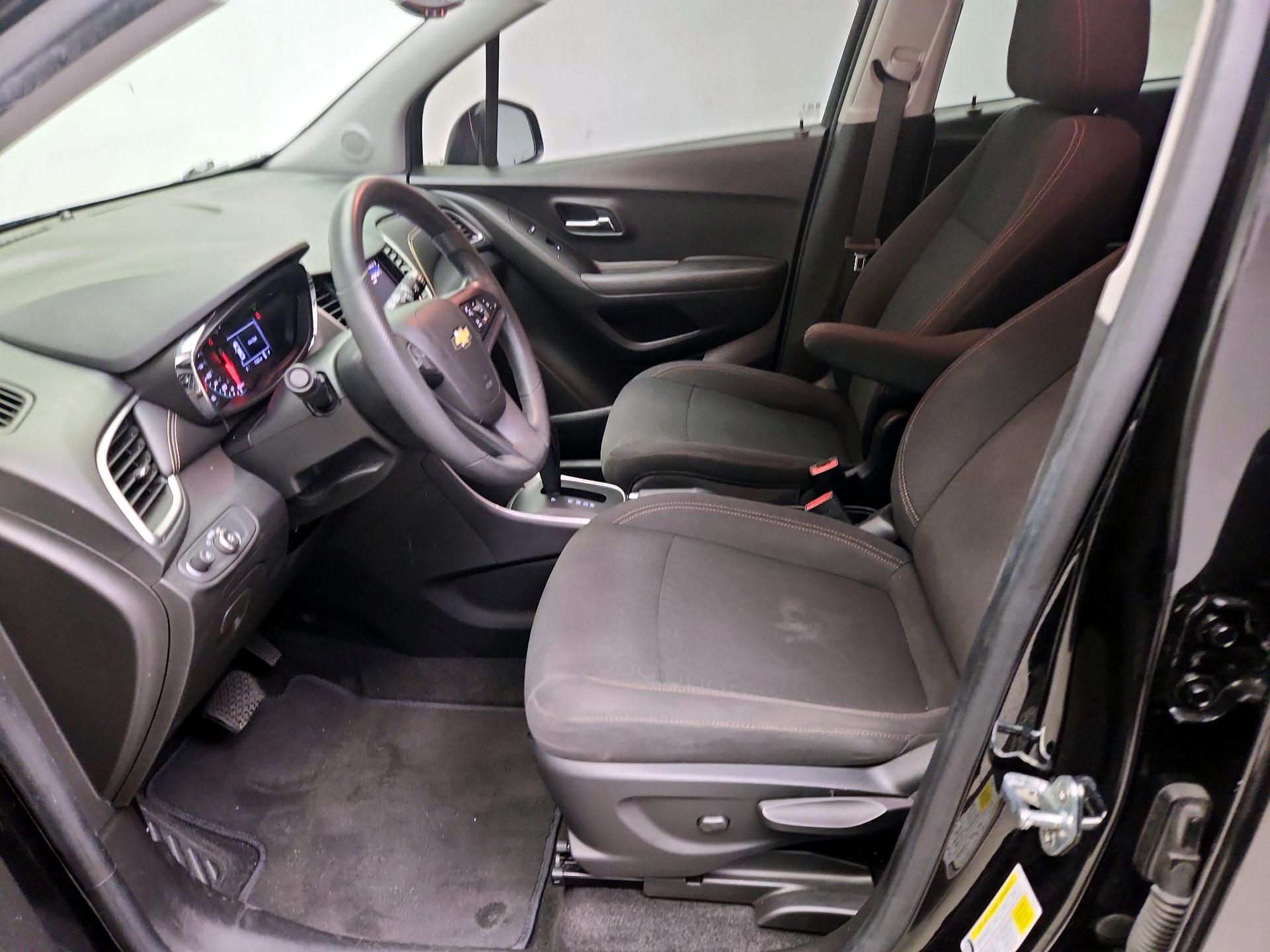 Thumbnail: 2020 Chevrolet Trax - 11