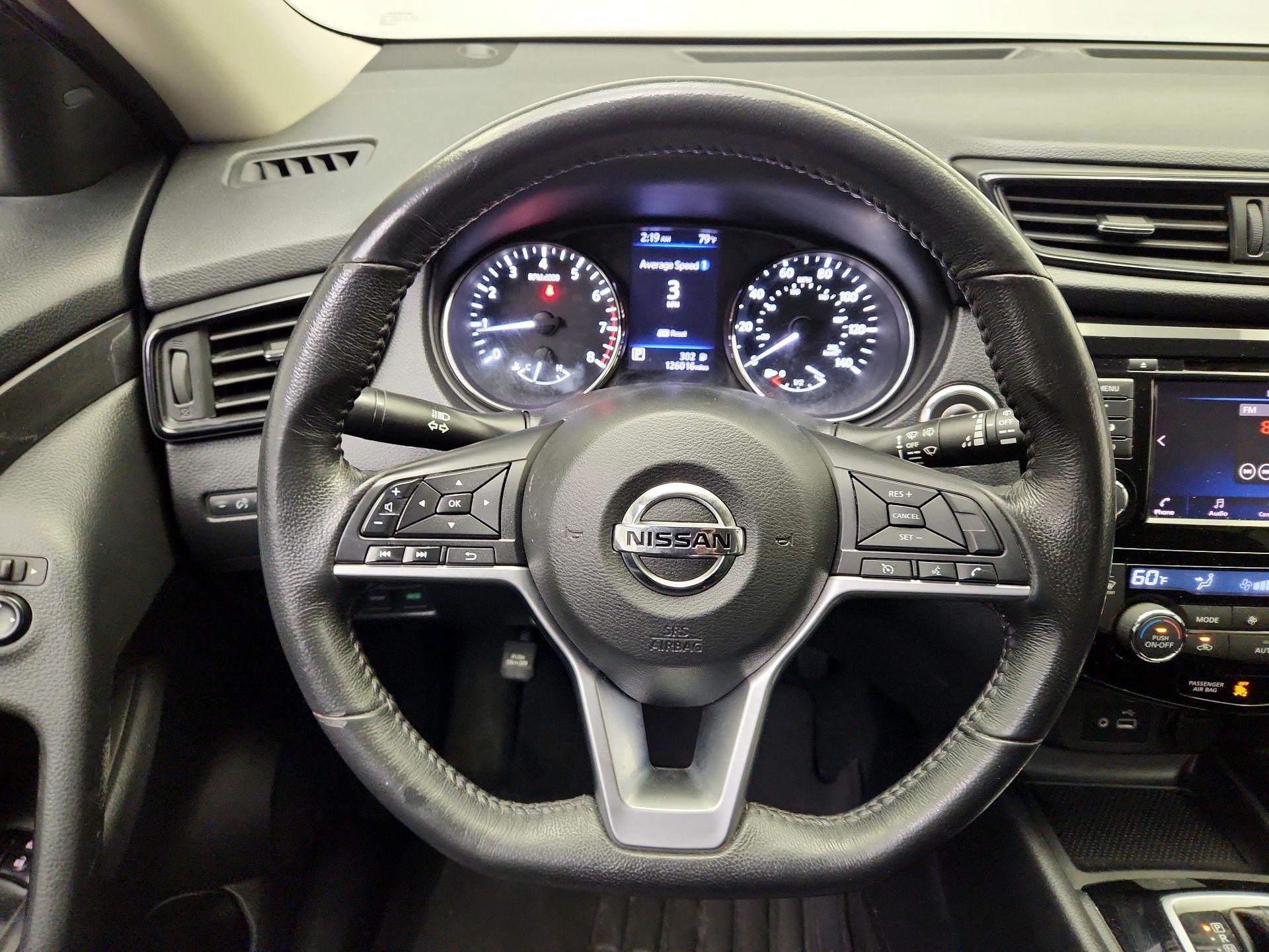 Thumbnail: 2018 Nissan Rogue - 10