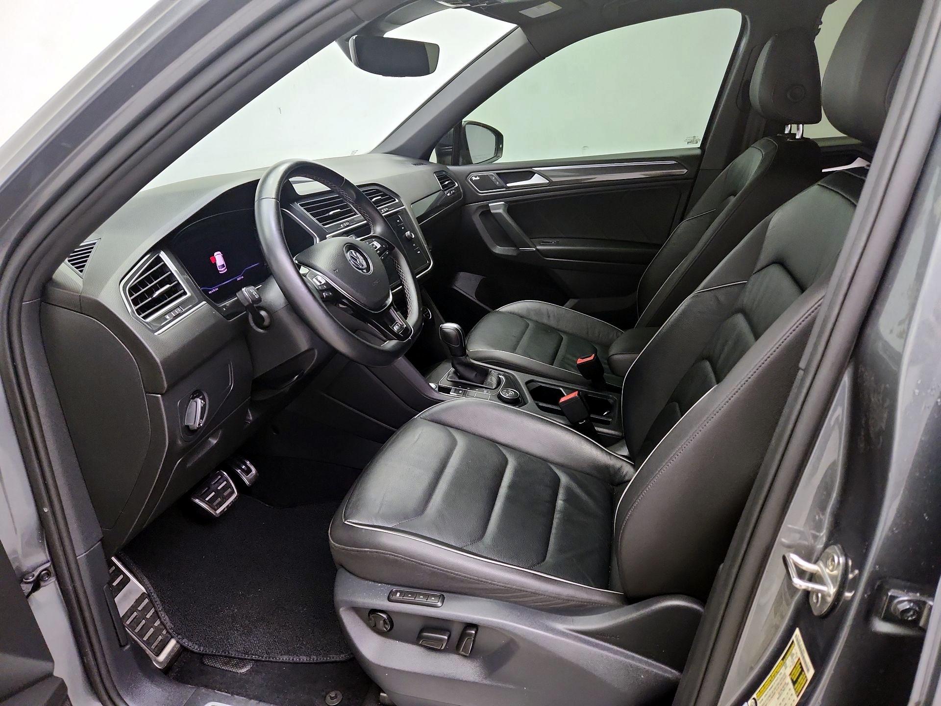 Thumbnail: 2020 Volkswagen Tiguan - 10