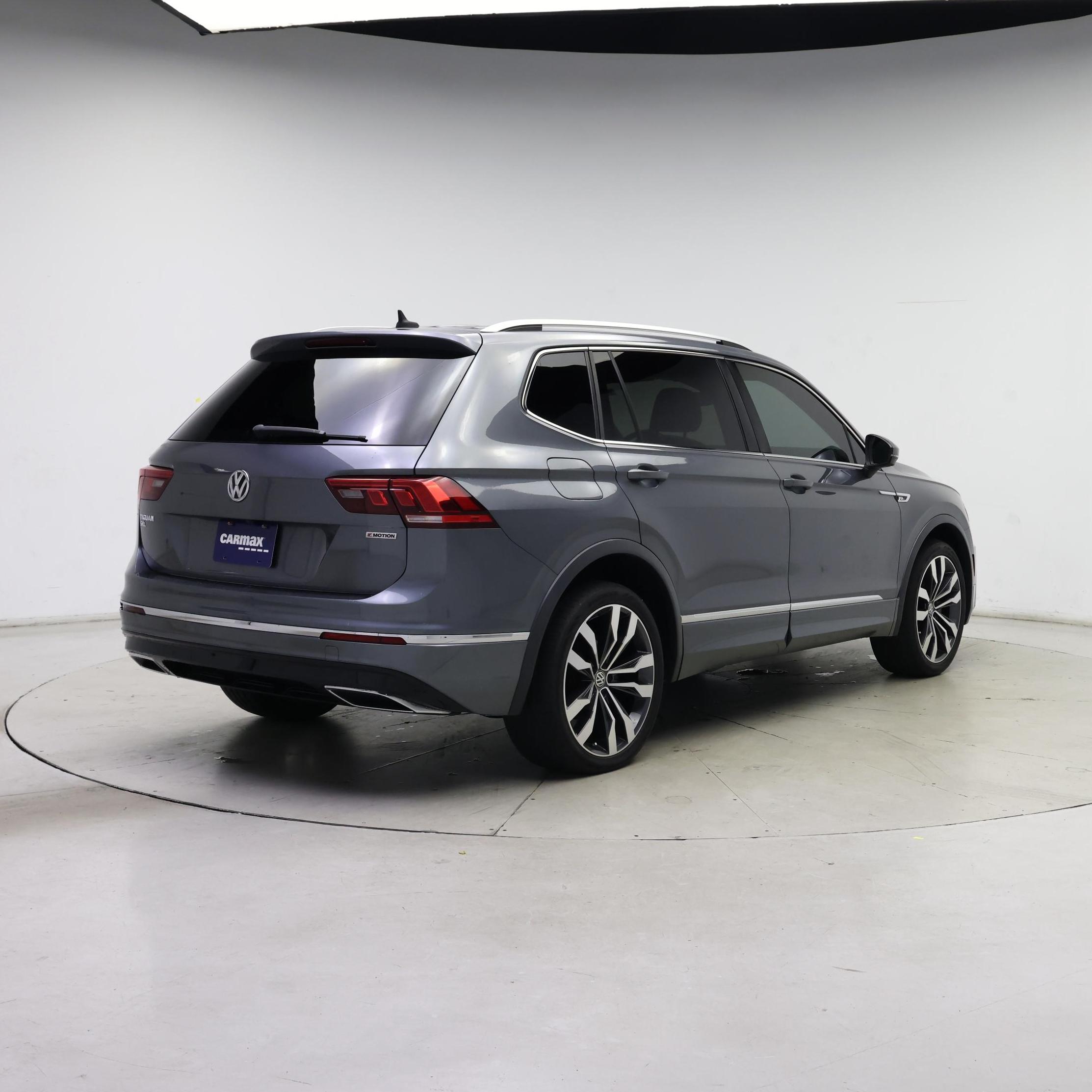 Thumbnail: 2020 Volkswagen Tiguan - 8