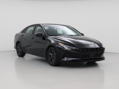 Black 2022 Hyundai Elantra SEL