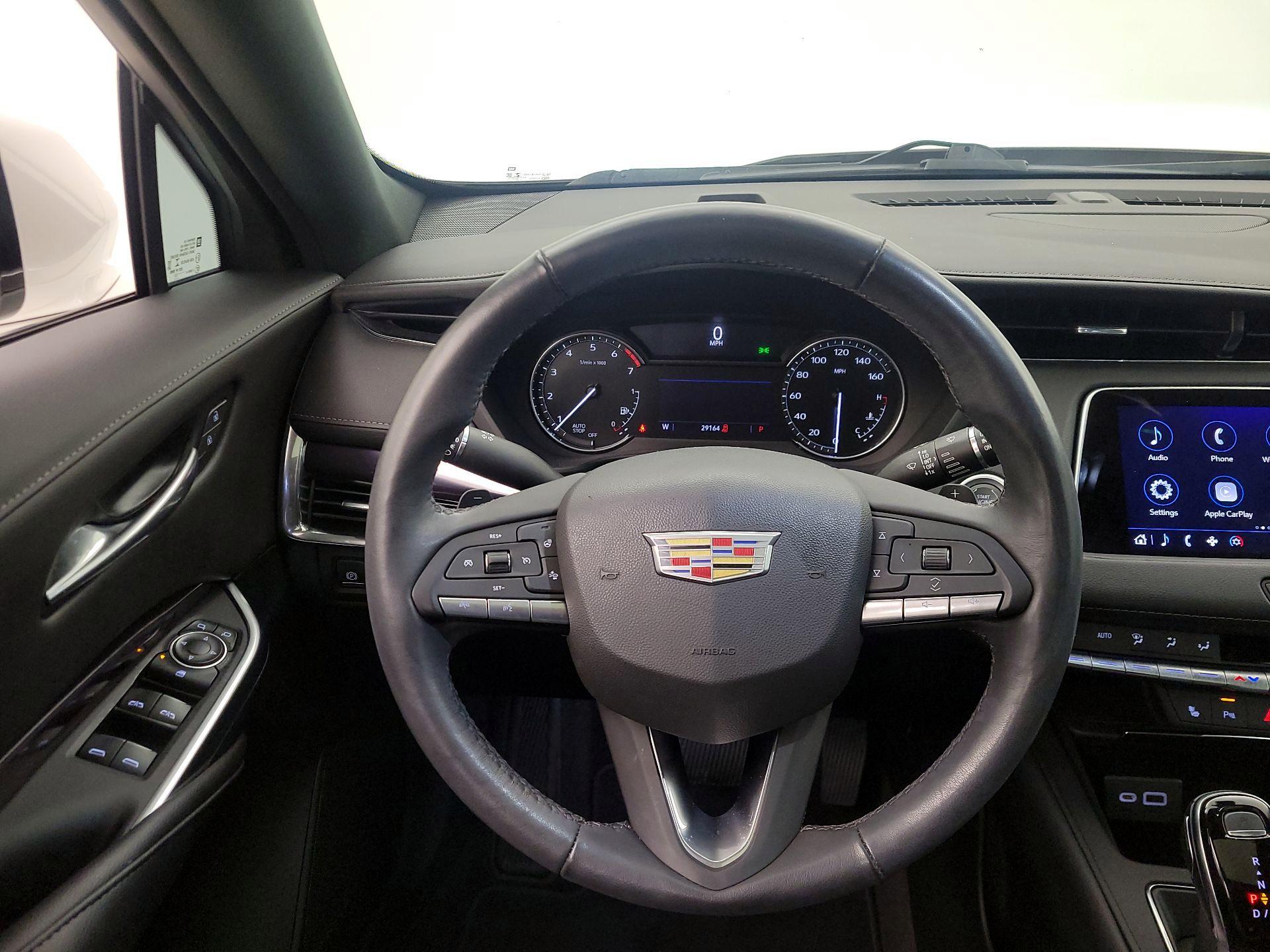 Thumbnail: 2022 Cadillac XT4 - 10