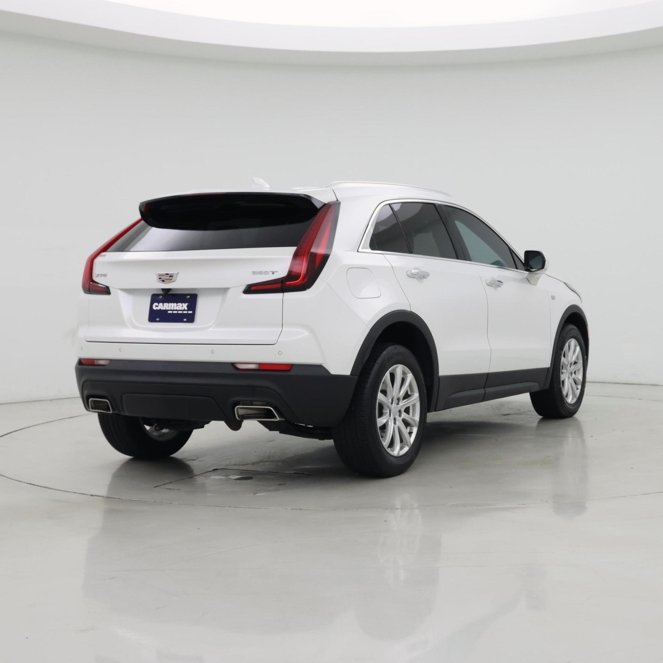 Thumbnail: 2022 Cadillac XT4 - 8