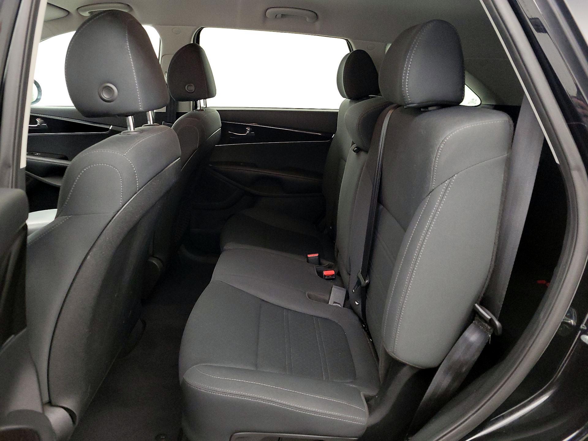 Thumbnail: 2020 Kia Sorento - 19