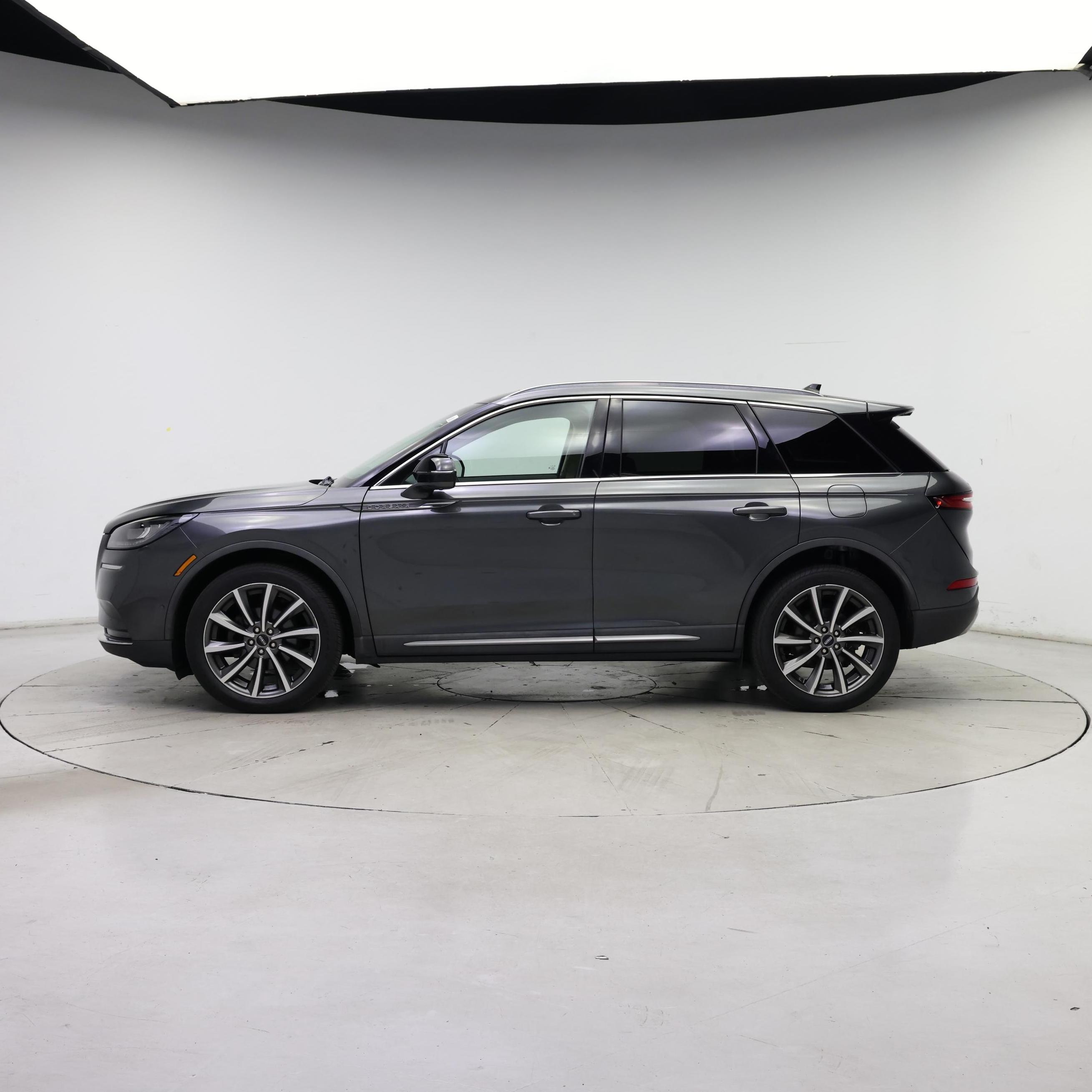 Thumbnail: 2020 Lincoln Corsair - 3