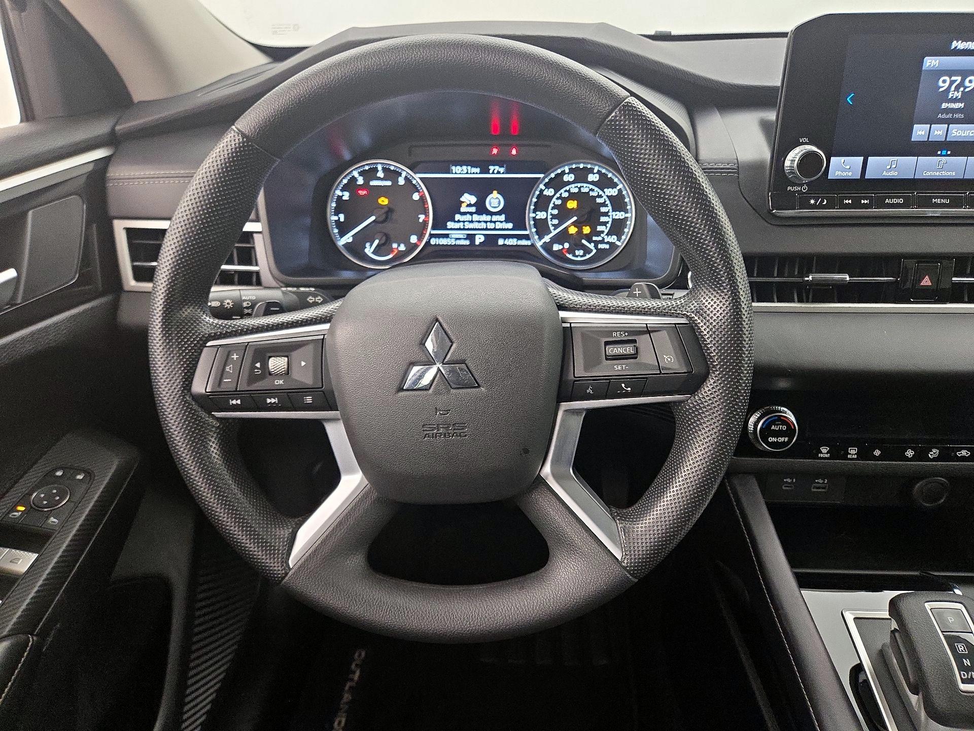 Thumbnail: 2024 Mitsubishi Outlander - 10