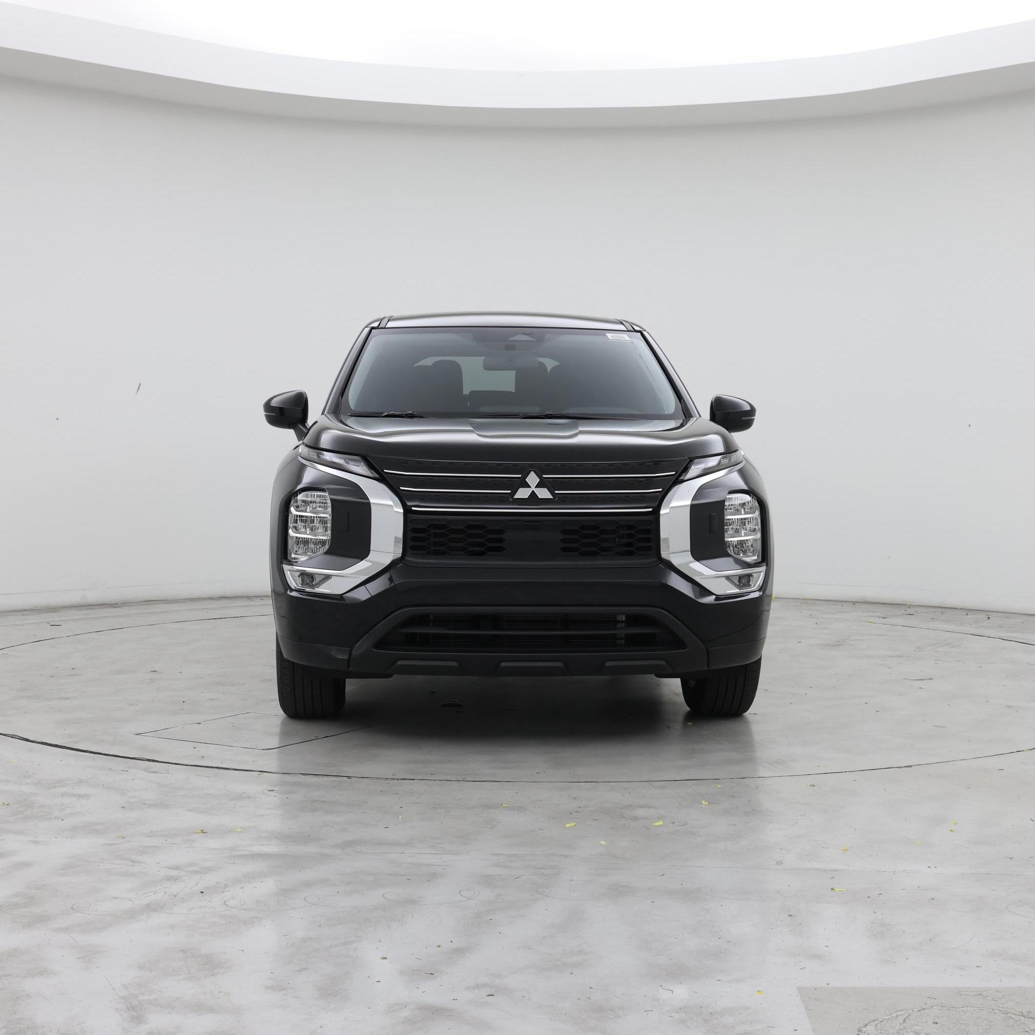 Thumbnail: 2024 Mitsubishi Outlander - 5