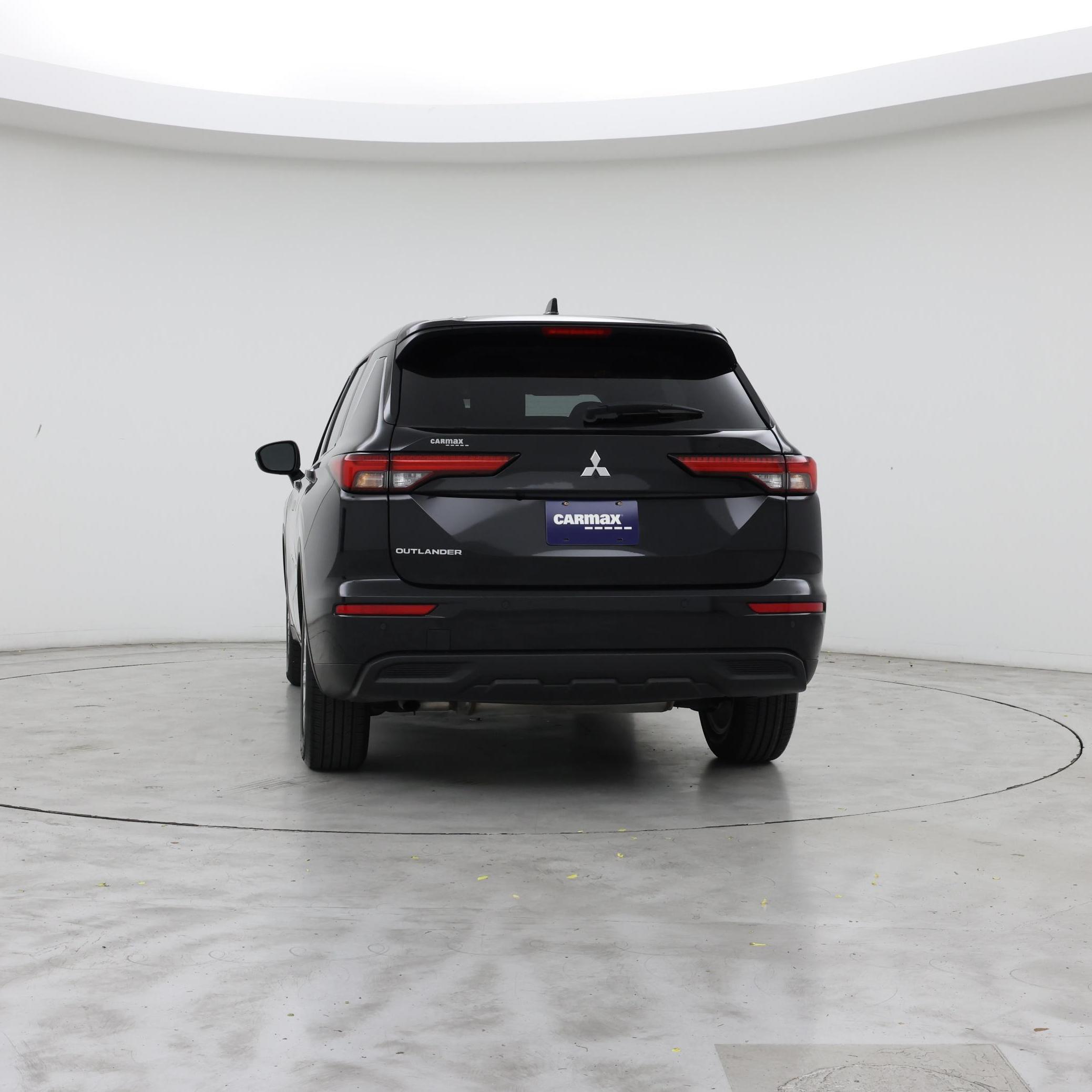 Thumbnail: 2024 Mitsubishi Outlander - 6