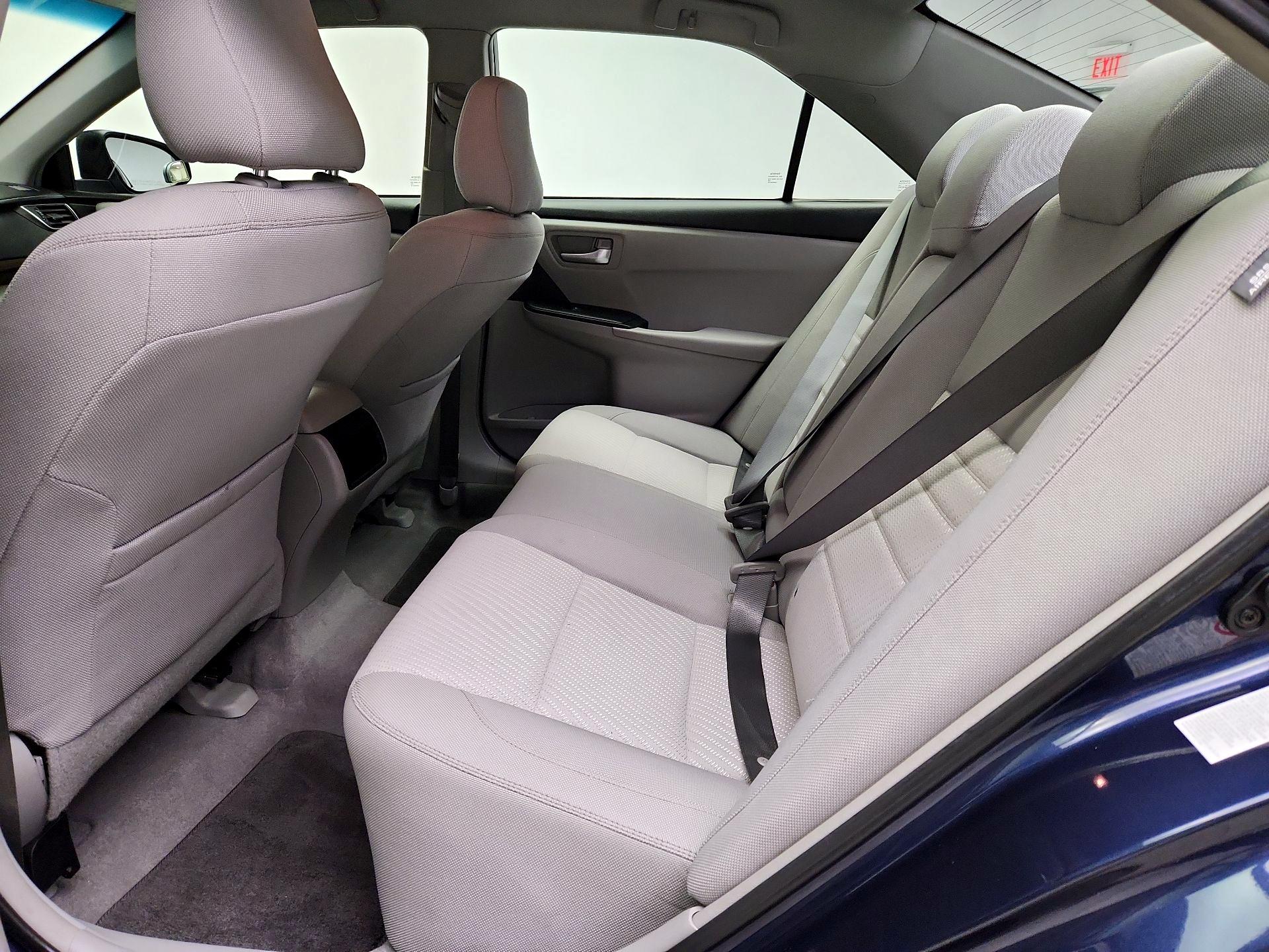 Thumbnail: 2016 Toyota Camry - 19