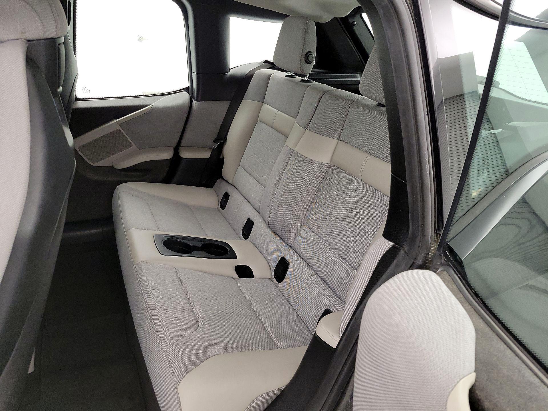 Thumbnail: 2016 BMW i3 - 20