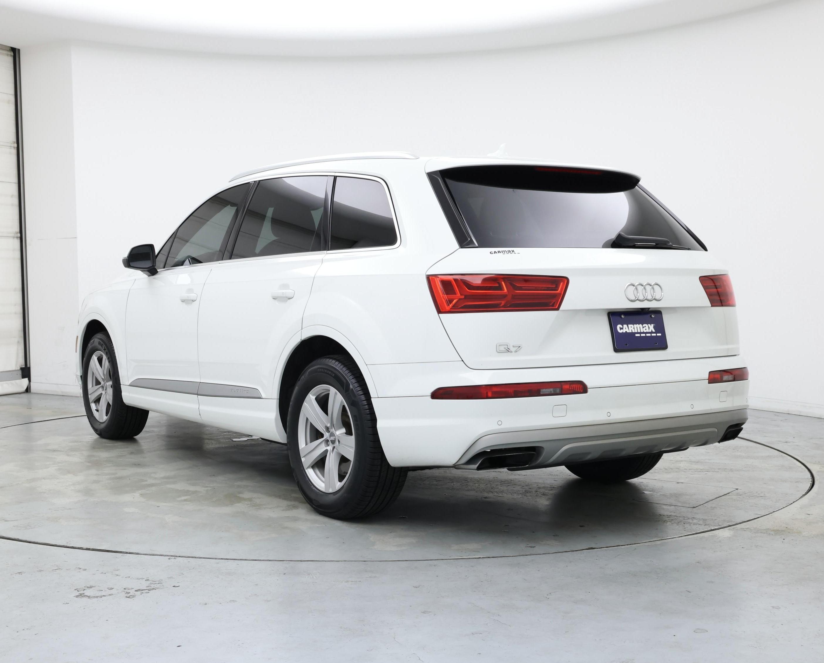 Thumbnail: 2019 Audi Q7 - 2