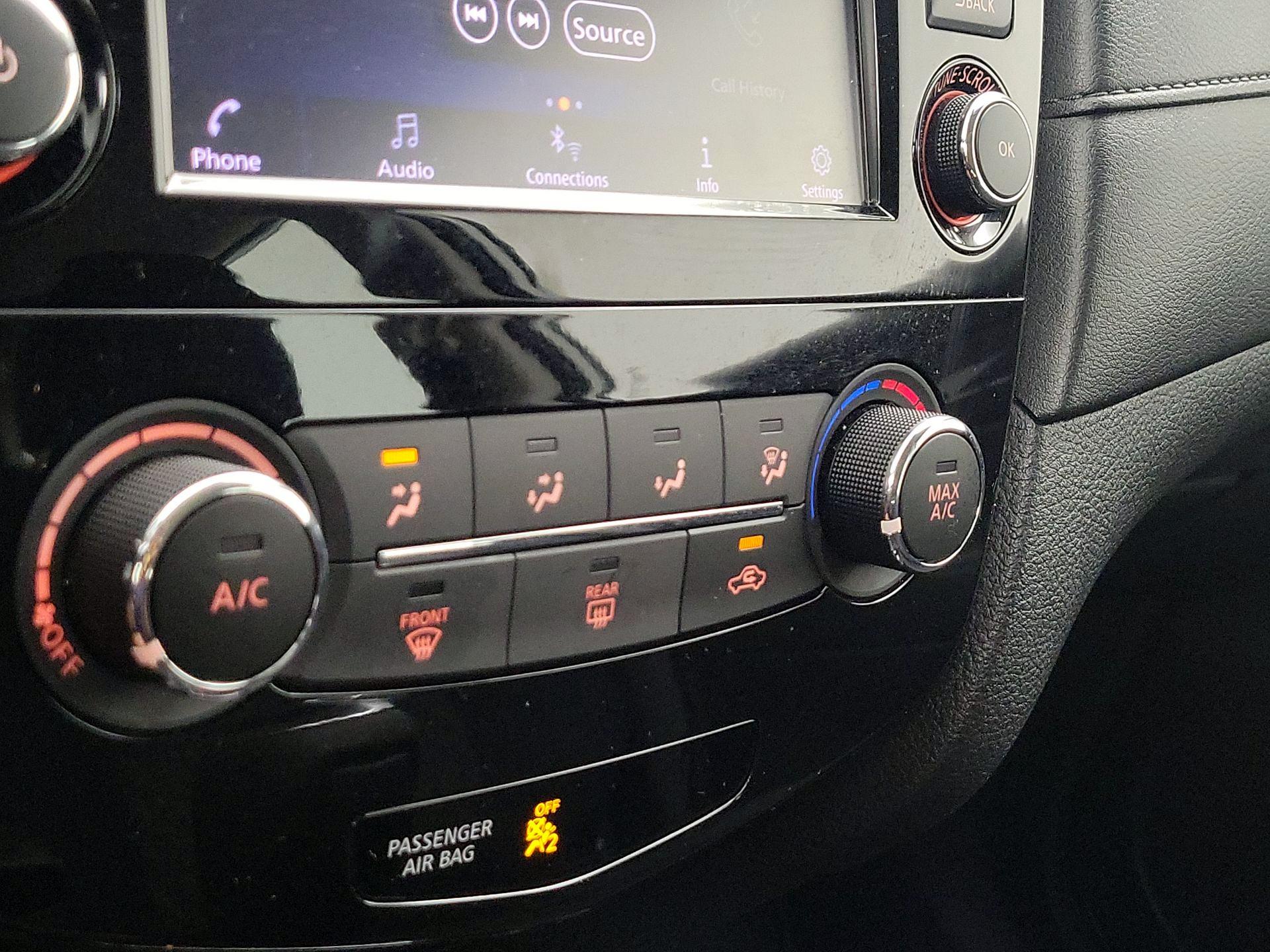 Thumbnail: 2019 Nissan Rogue - 16