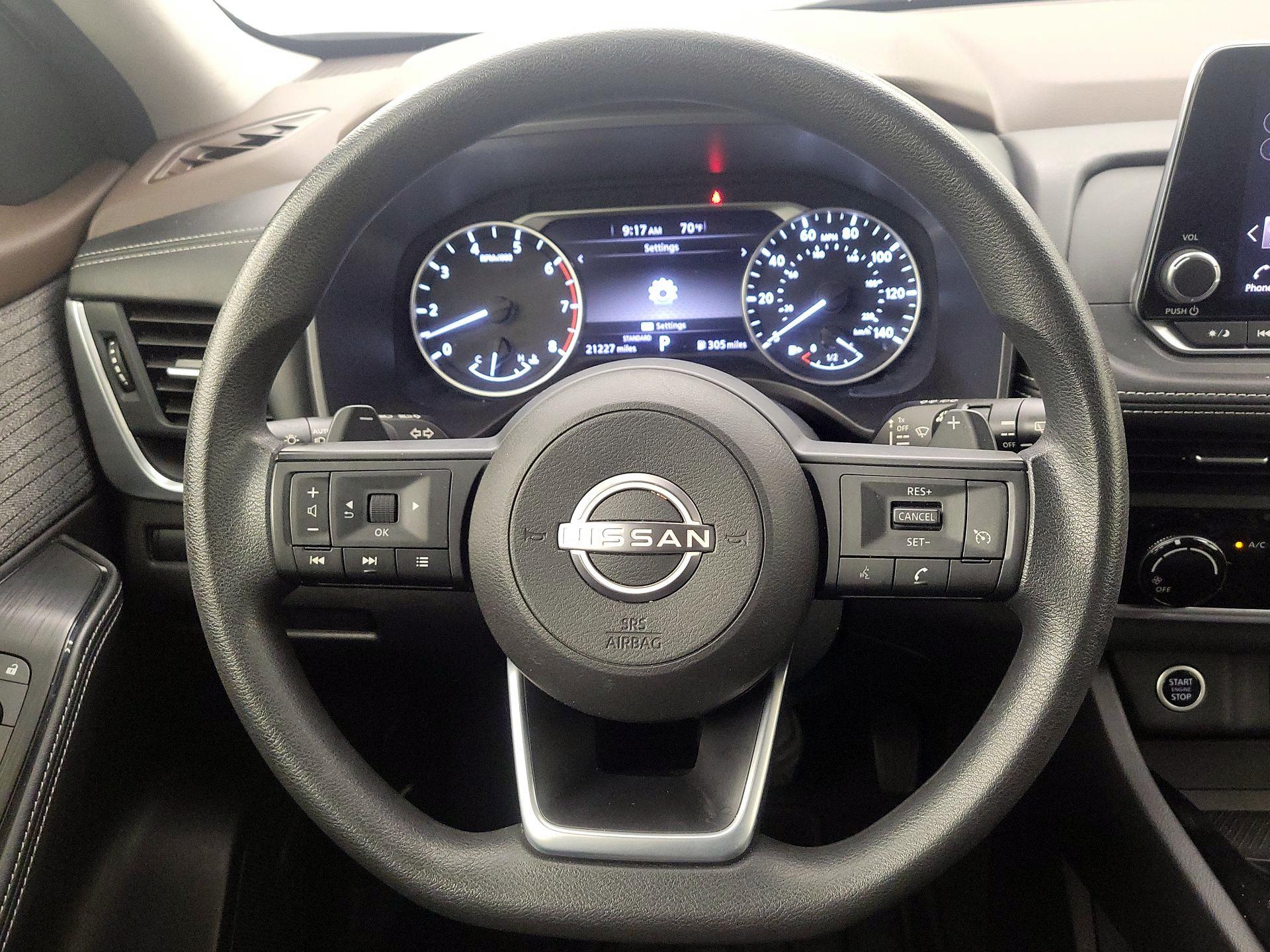 Thumbnail: 2022 Nissan Rogue - 10