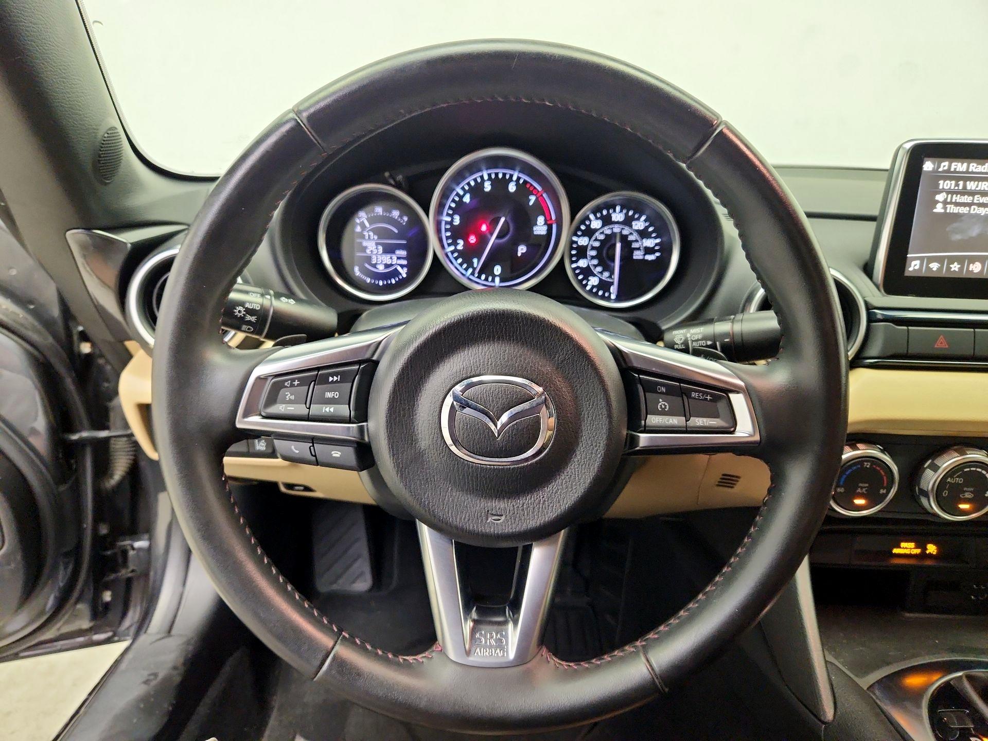 Thumbnail: 2016 Mazda MX-5 Miata - 10