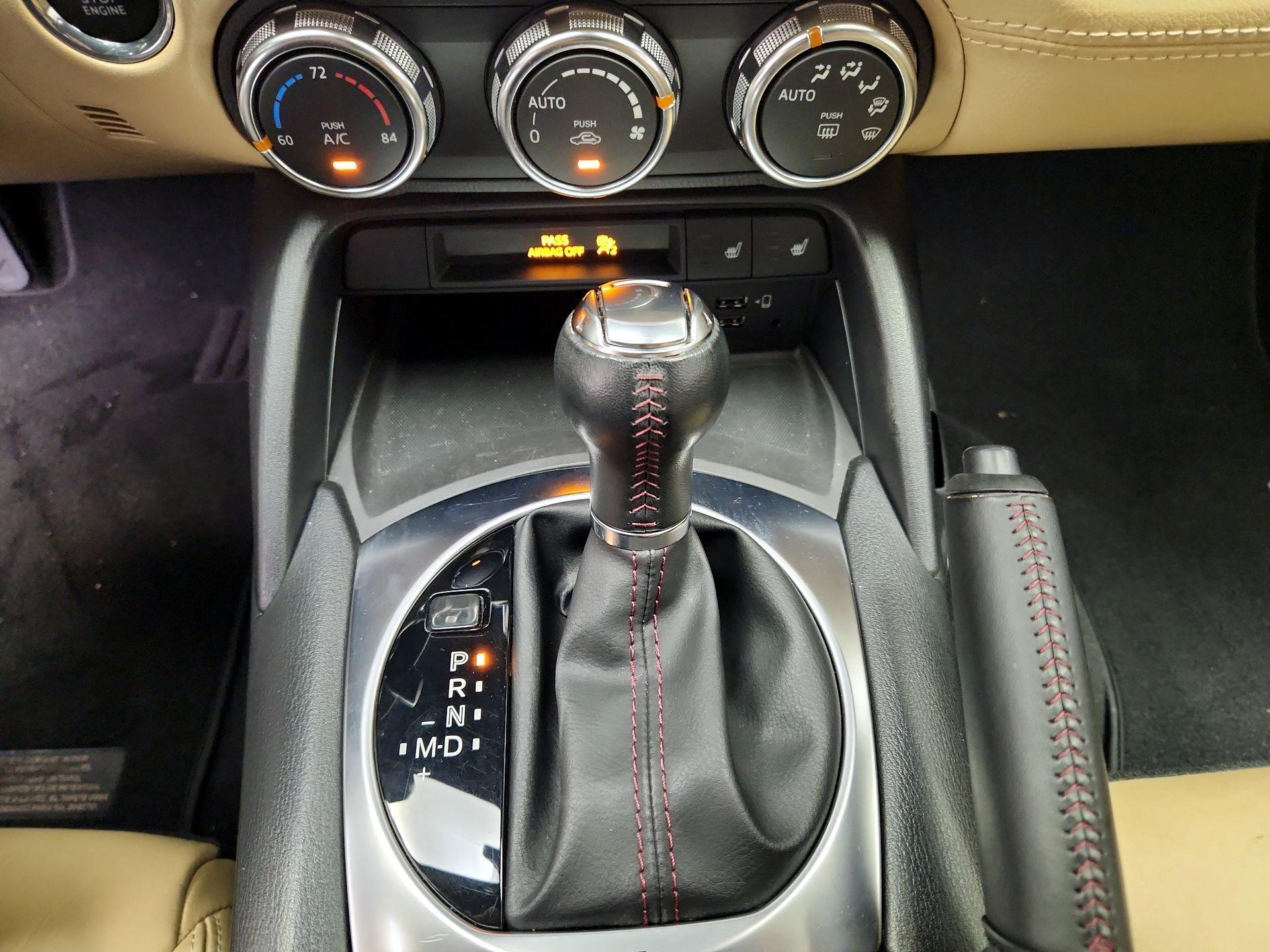 Thumbnail: 2016 Mazda MX-5 Miata - 16