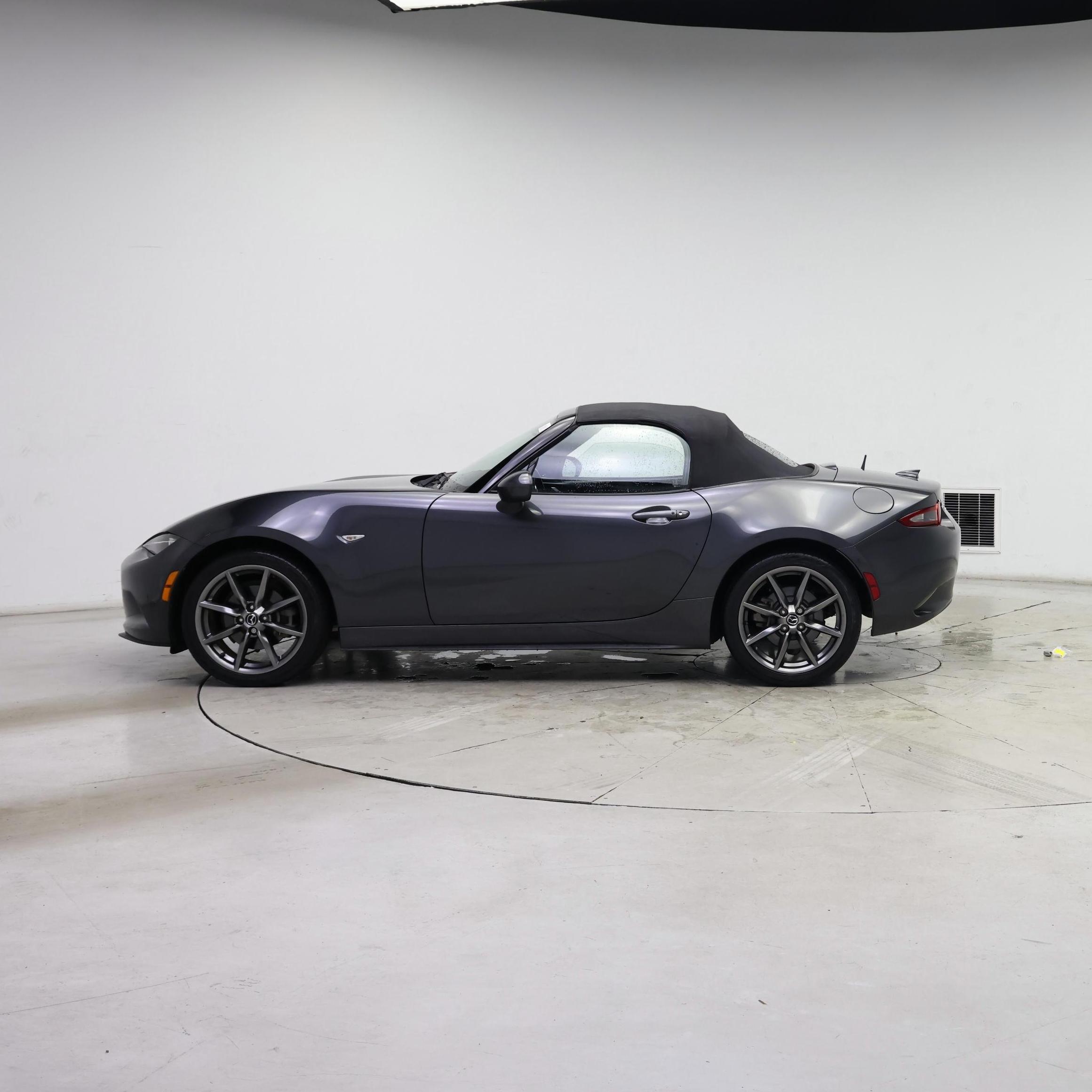Thumbnail: 2016 Mazda MX-5 Miata - 3