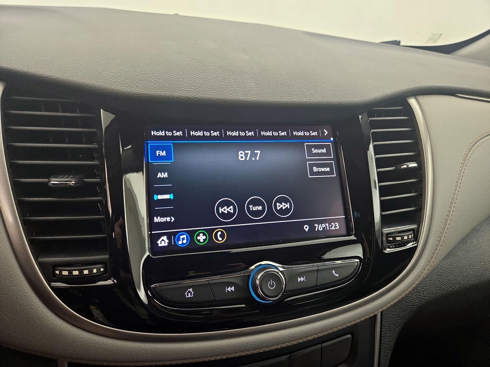 Thumbnail: 2020 Chevrolet Trax - 15