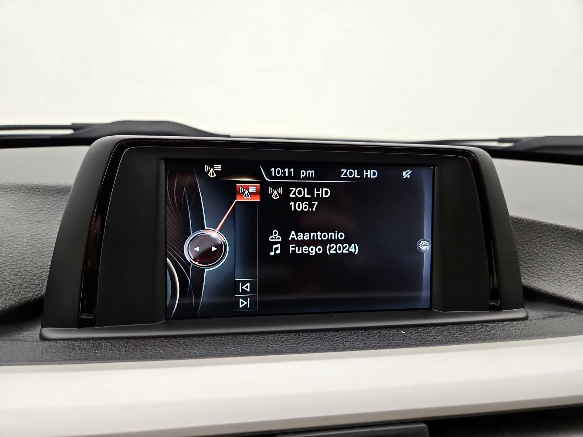 Thumbnail: 2016 BMW 3 Series - 14