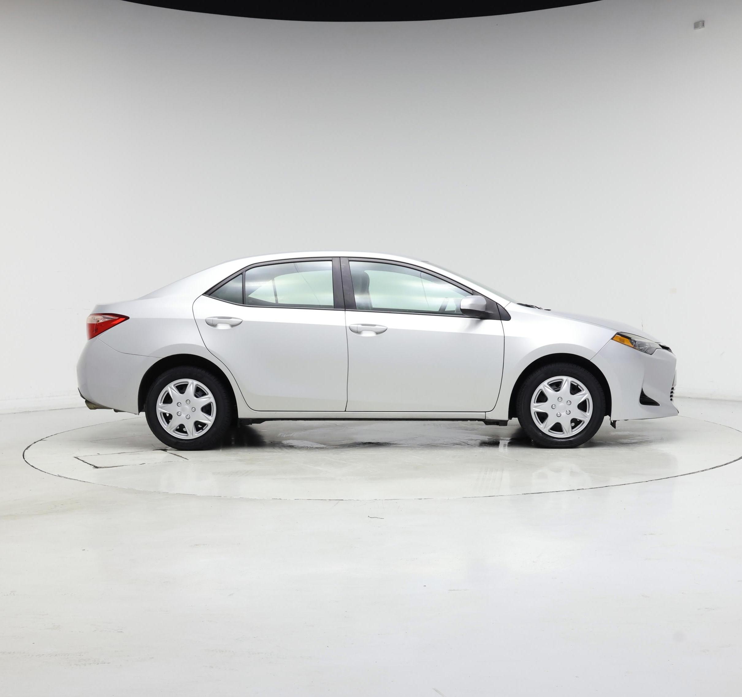 Thumbnail: 2018 Toyota Corolla - 7