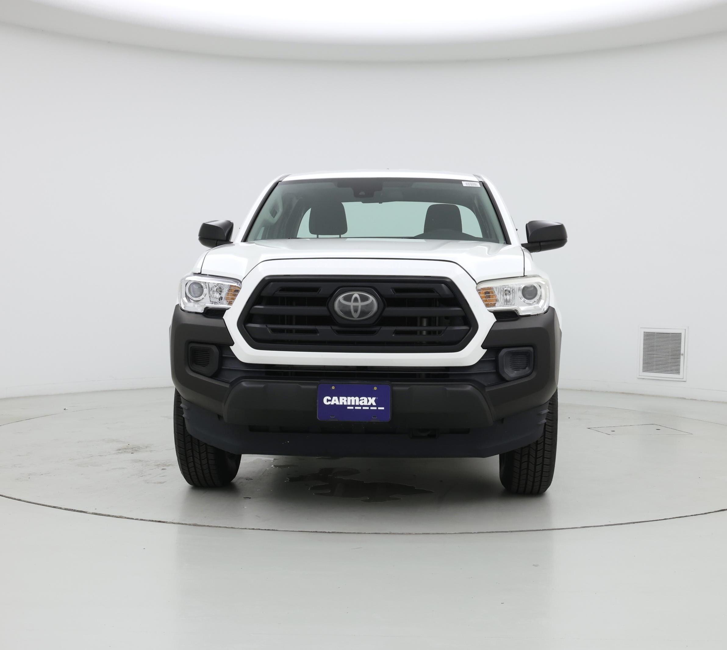 Thumbnail: 2018 Toyota Tacoma - 5