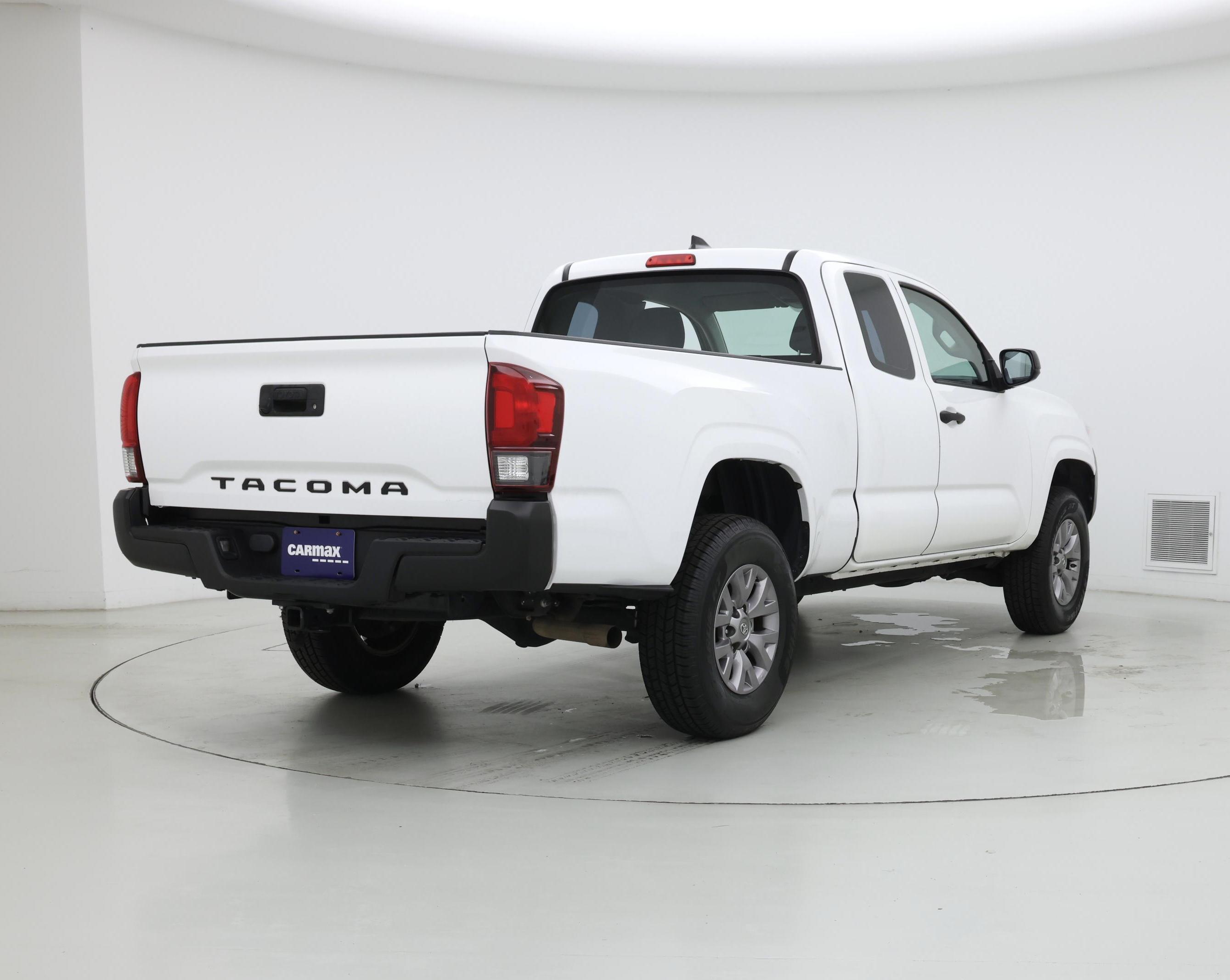 Thumbnail: 2018 Toyota Tacoma - 8