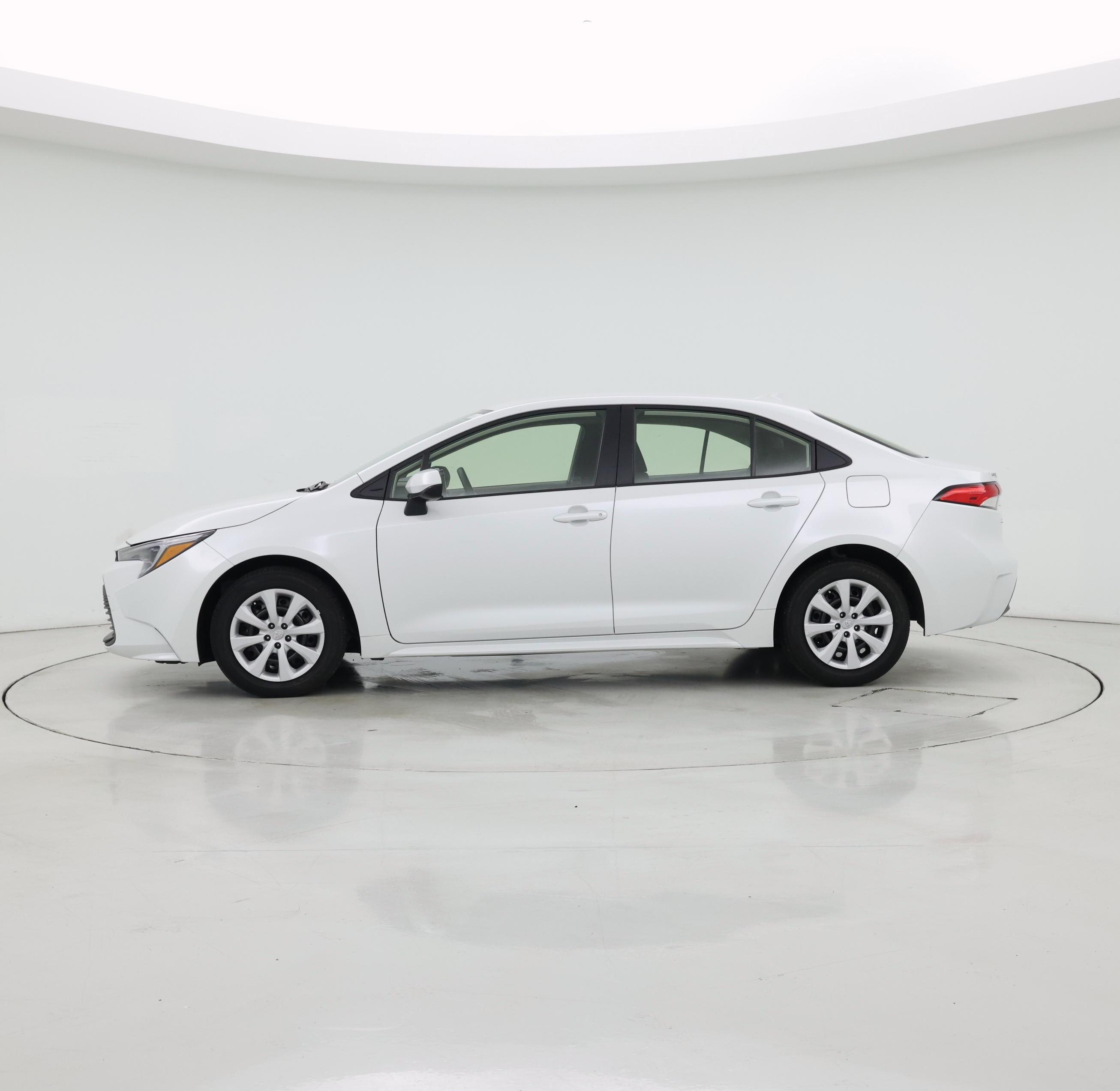 Thumbnail: 2024 Toyota Corolla - 3