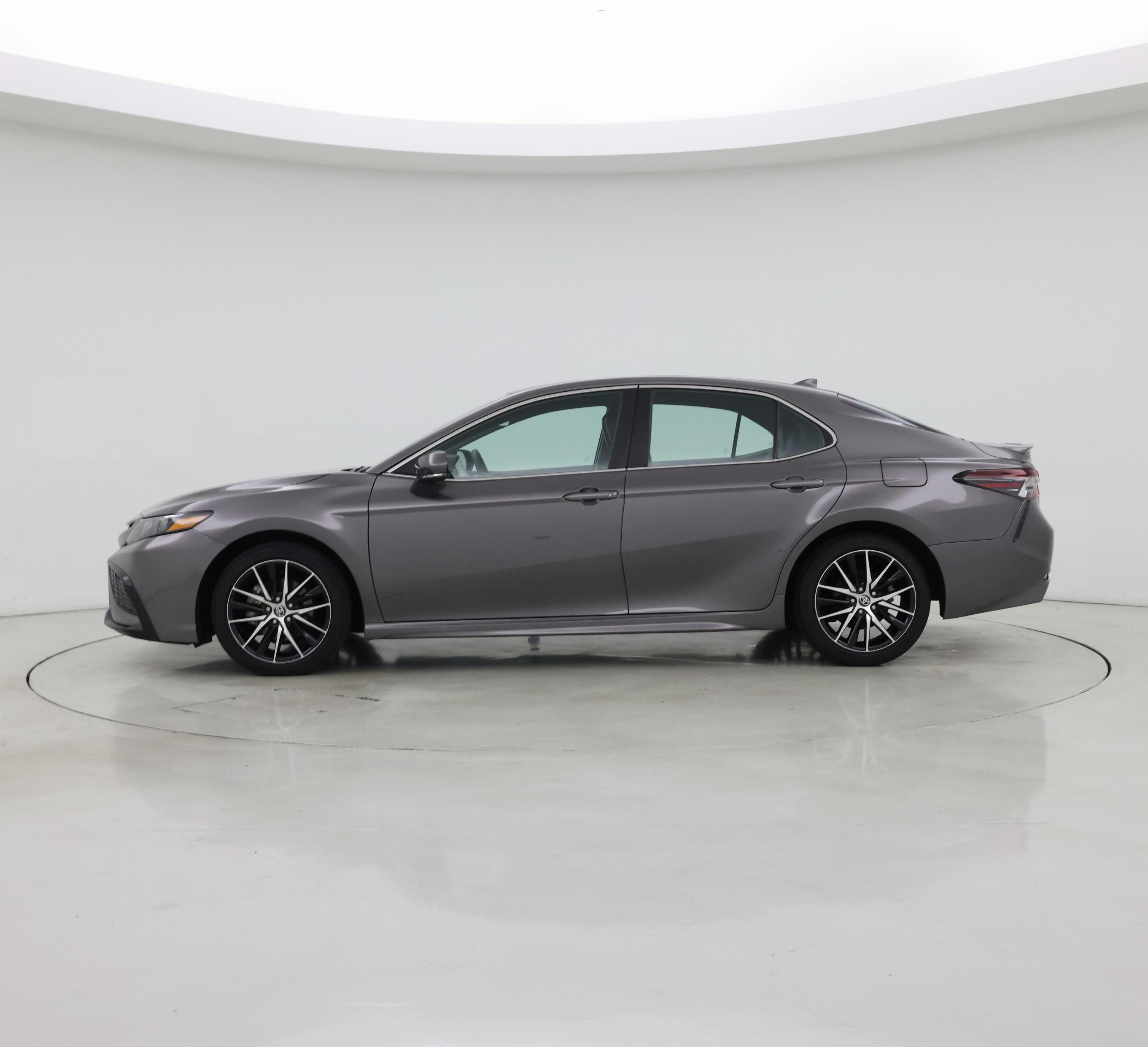 Thumbnail: 2024 Toyota Camry - 3