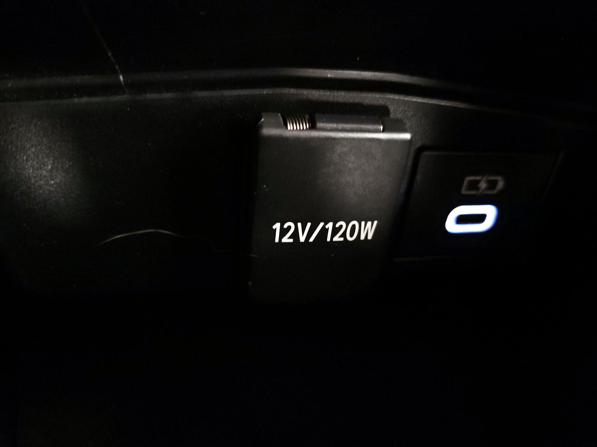 Thumbnail: 2023 Toyota Corolla - 19