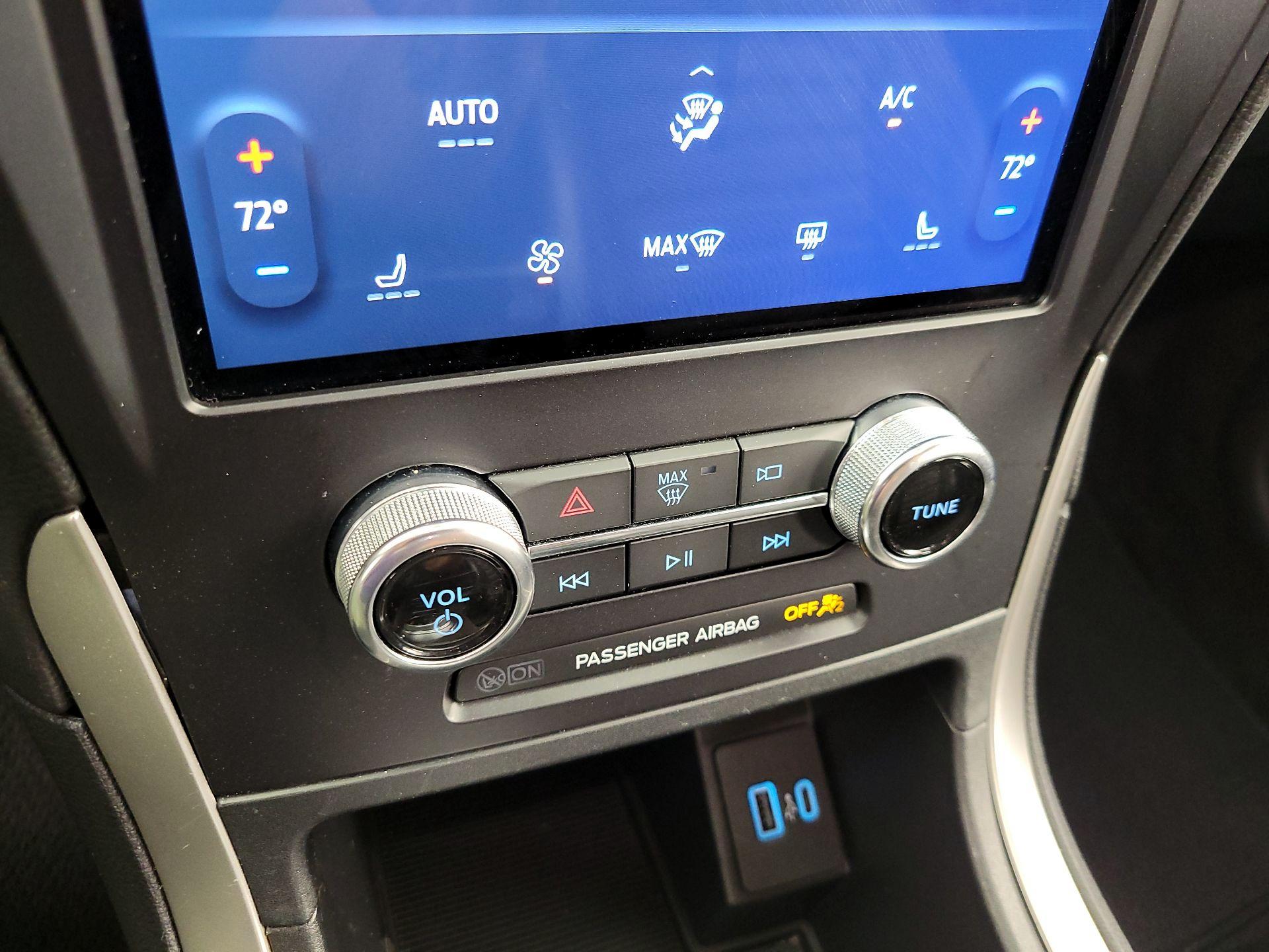 Thumbnail: 2024 Ford Edge - 16